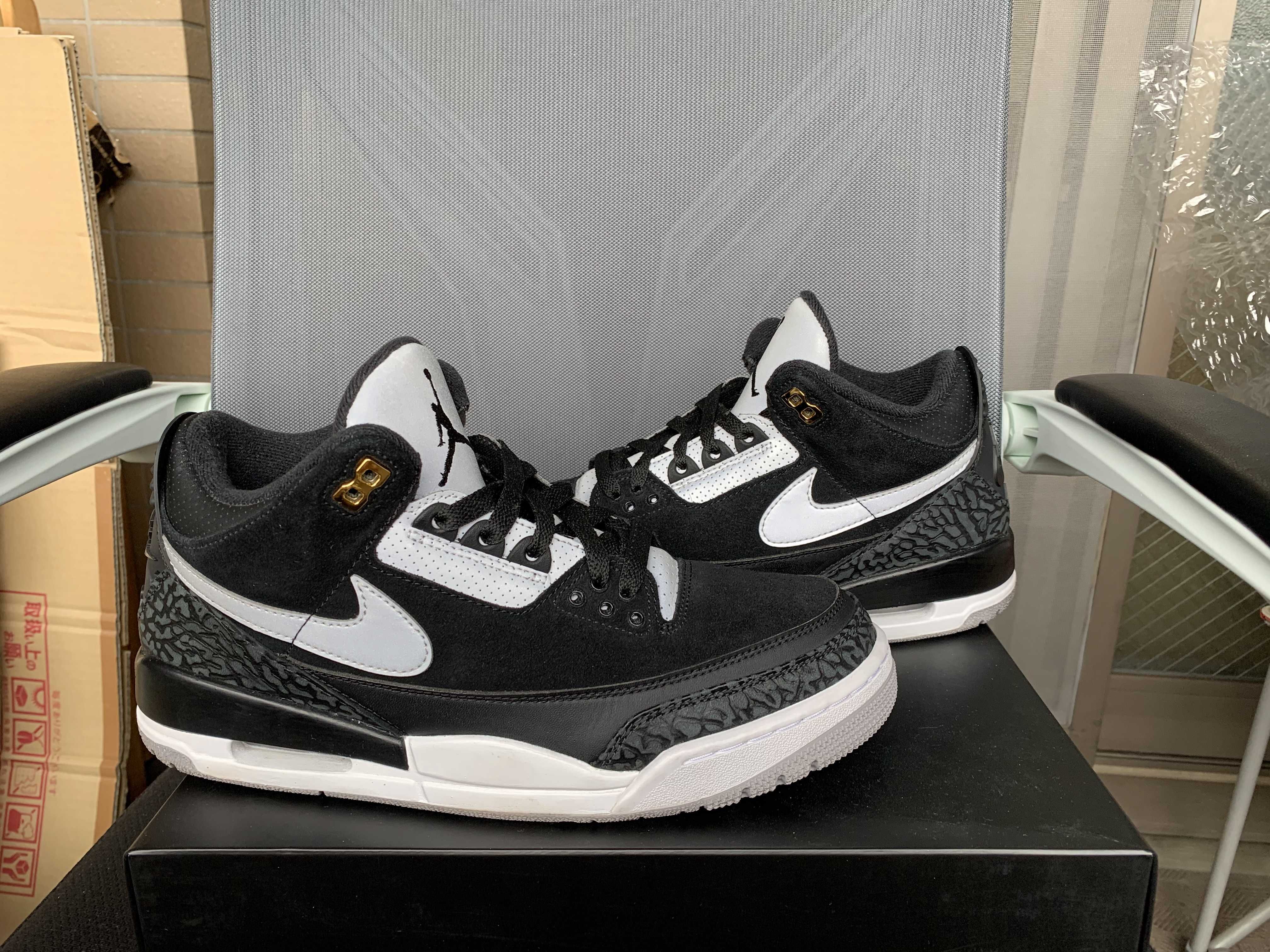 Nike Air Jordan 3 Retro Tinker "Black/Cement Grey"