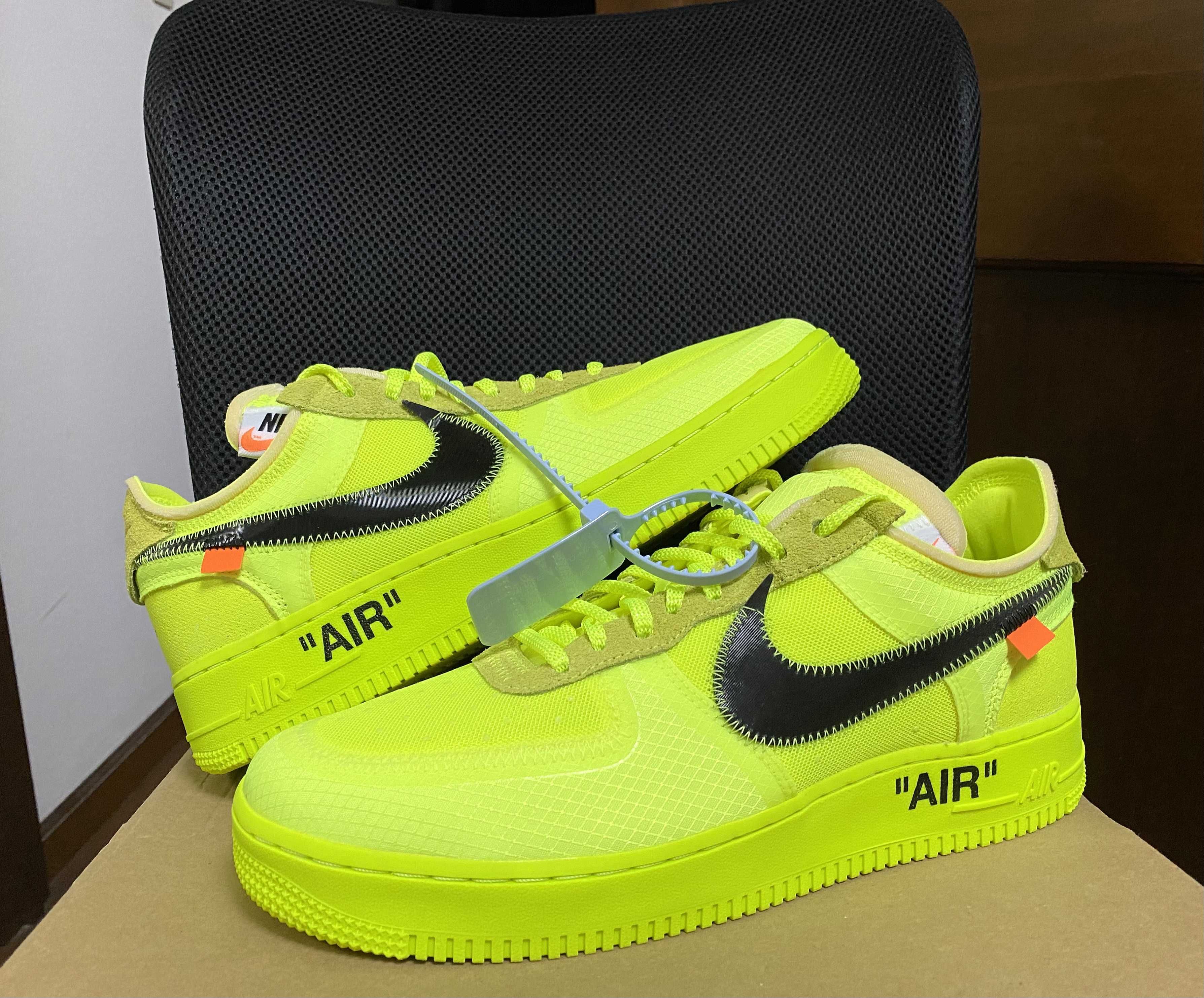 Off-White × Nike Air Force 1 Low "Volt"