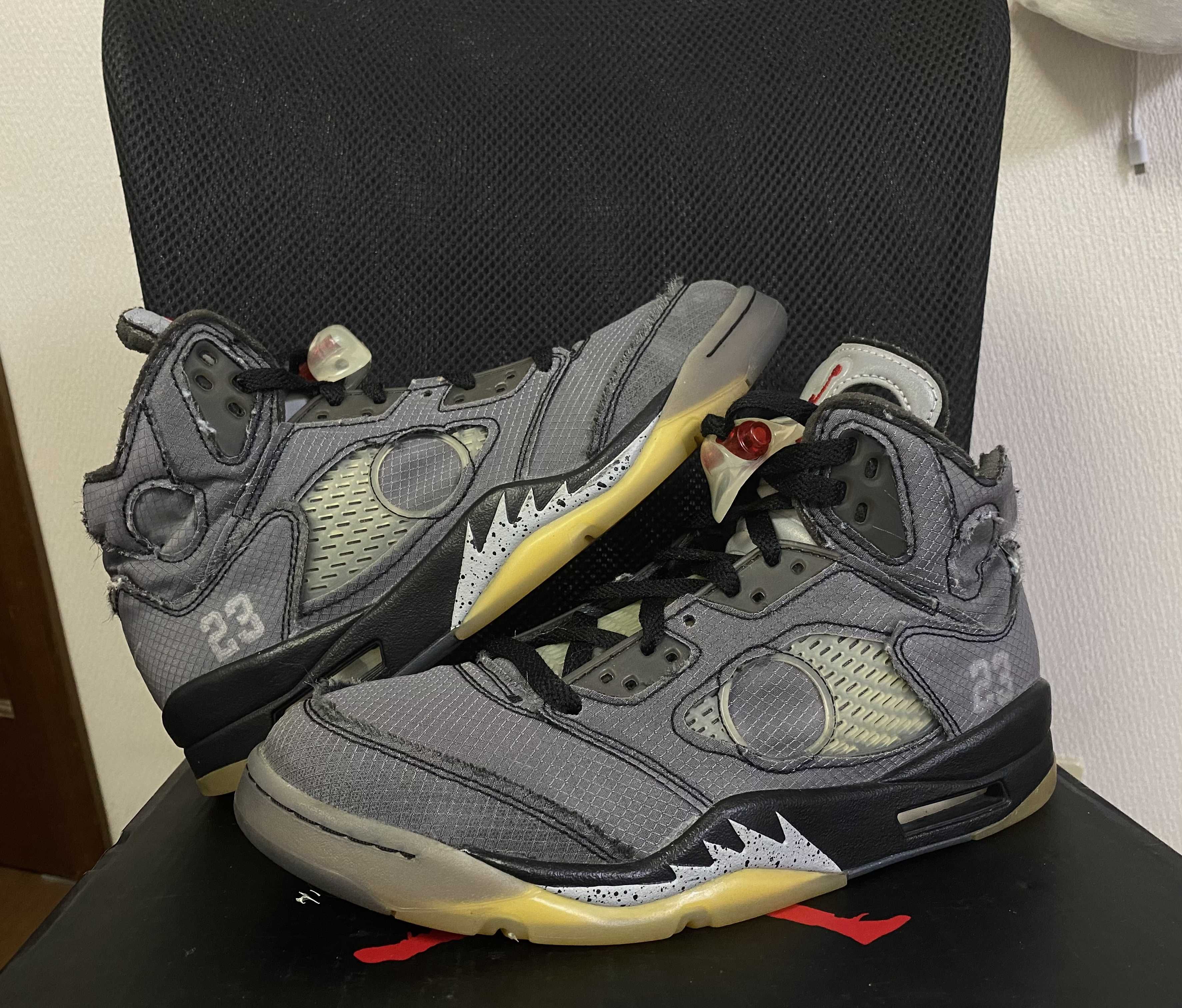 Off-White × Nike Air Jordan 5 "Black/Muslin/Fire Red"