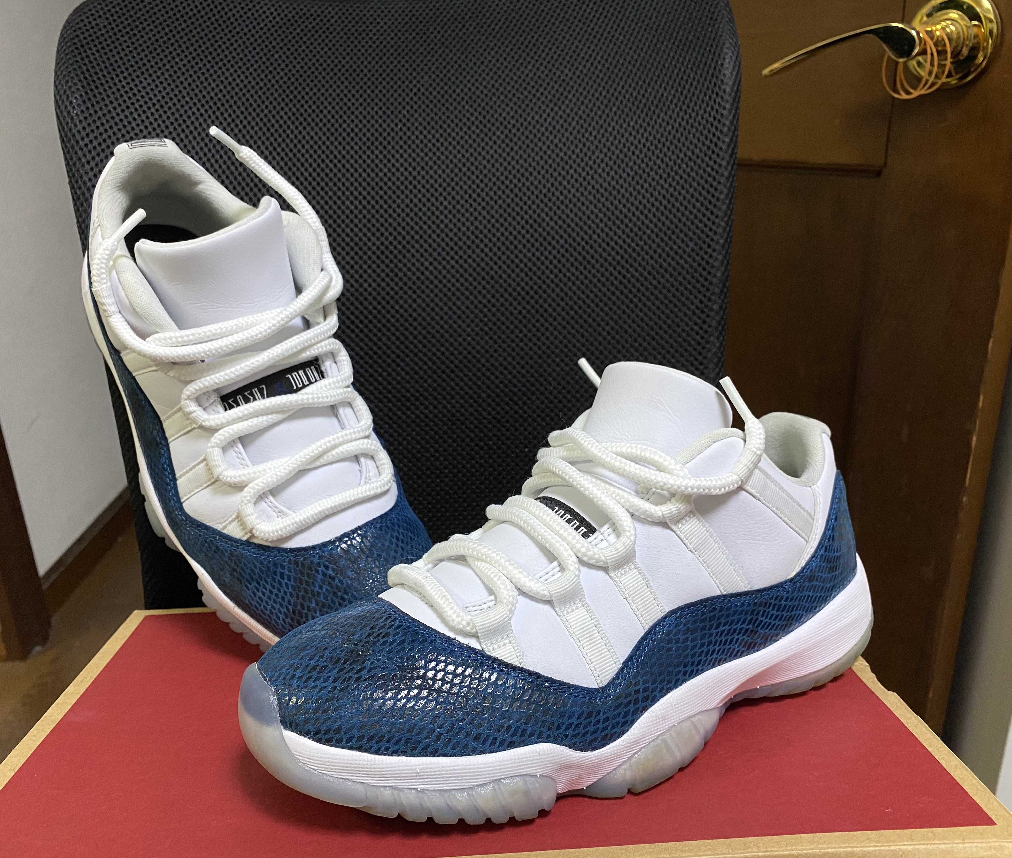 AIR JORDAN 11 LOW "SNAKESKIN"