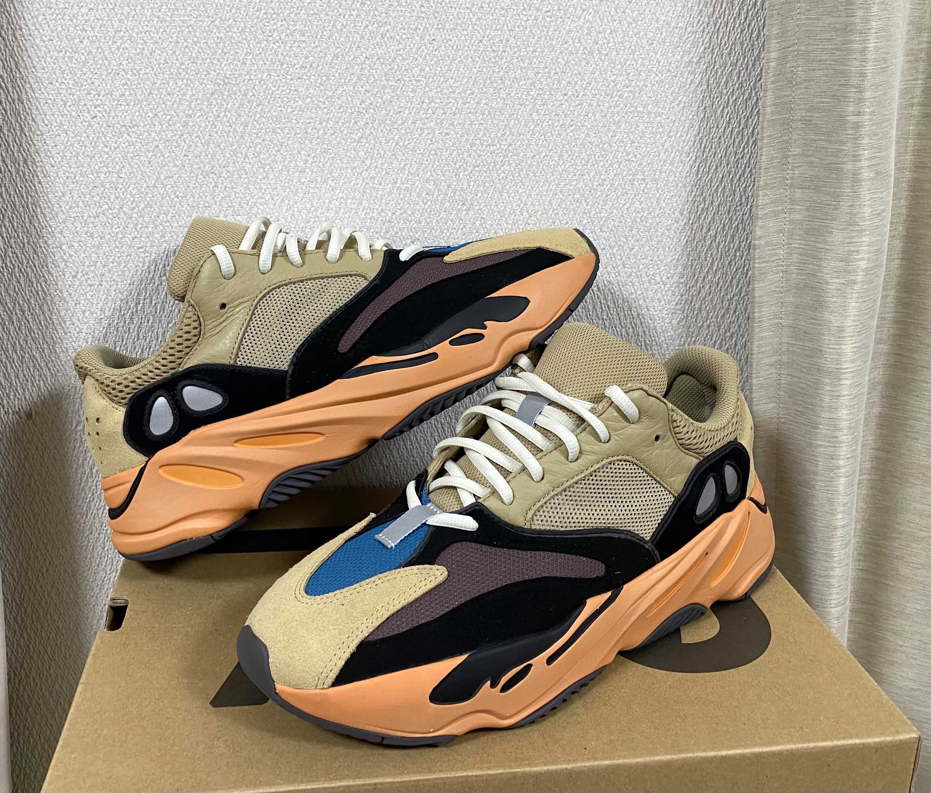 adidas YEEZY Boost 700 "Enflame Amber"