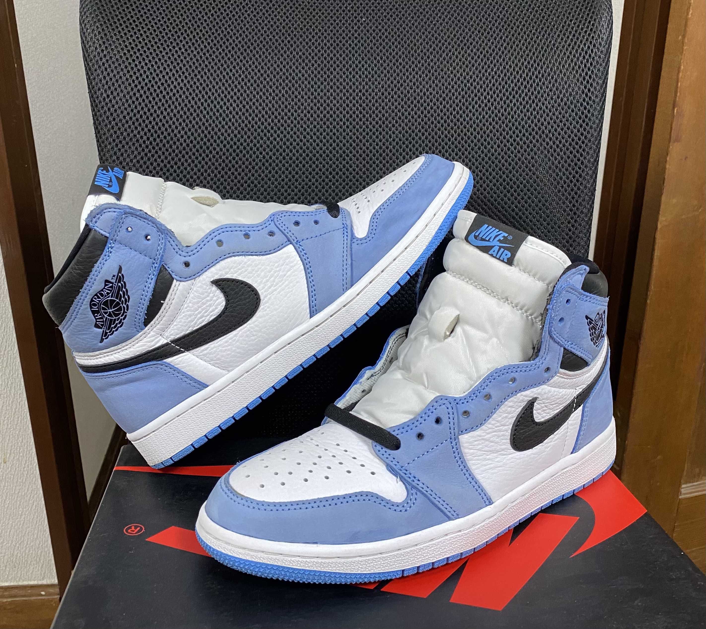 Nike Air Jordan 1 High OG "University Blue"