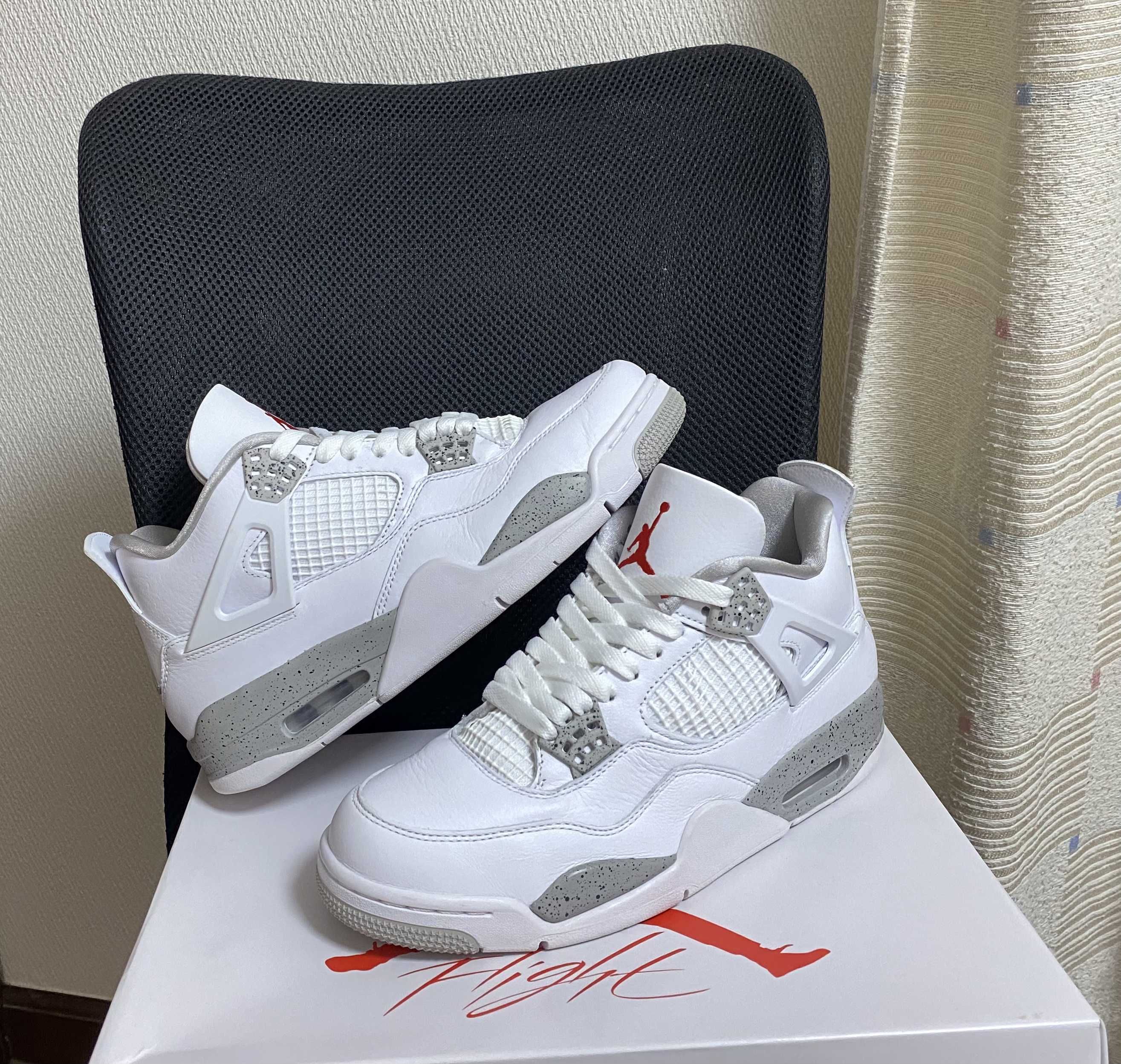 Nike Air Jordan 4 "Tech White"