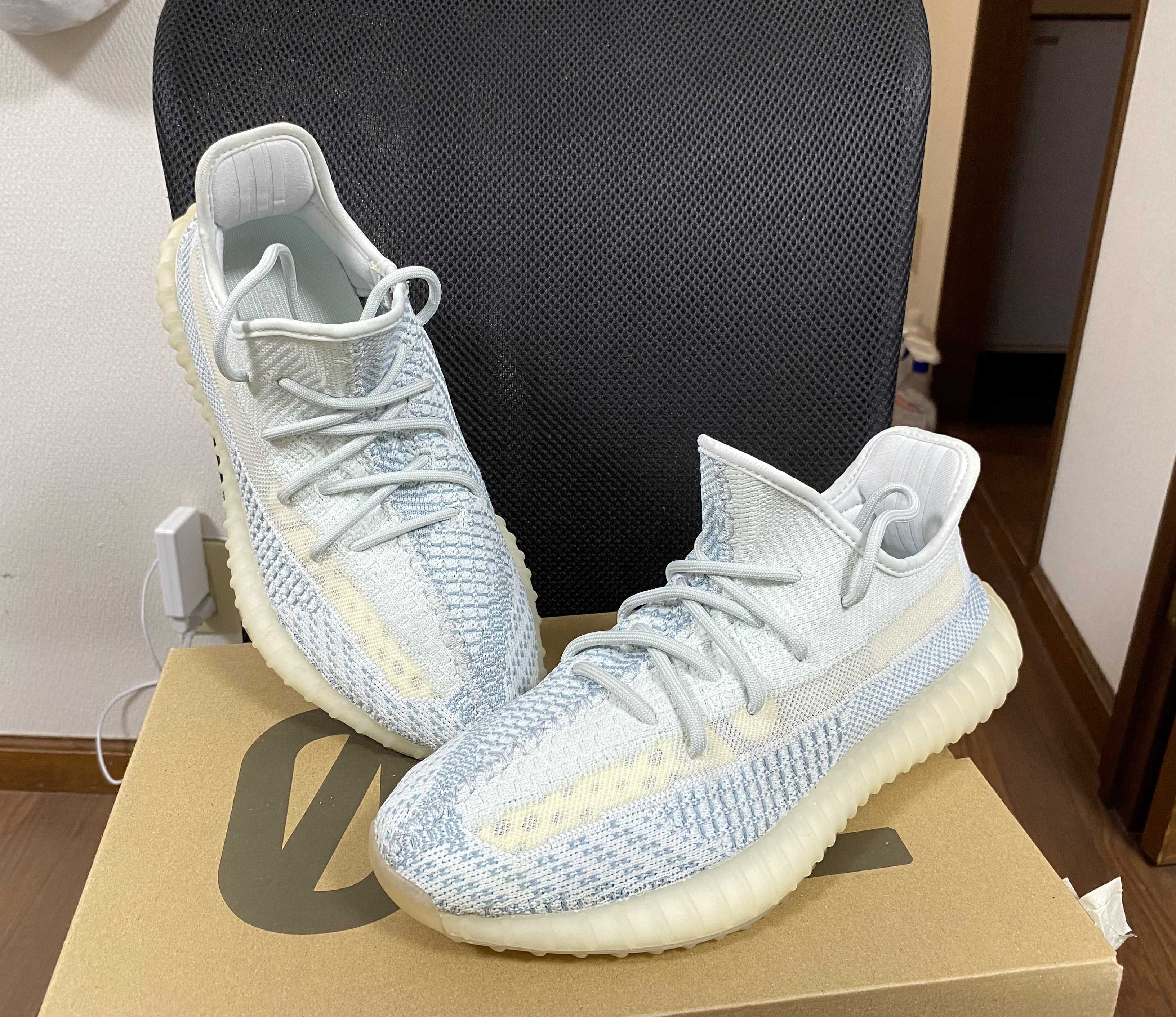 adidas YEEZY Boost 350 V2 "Cloud White"