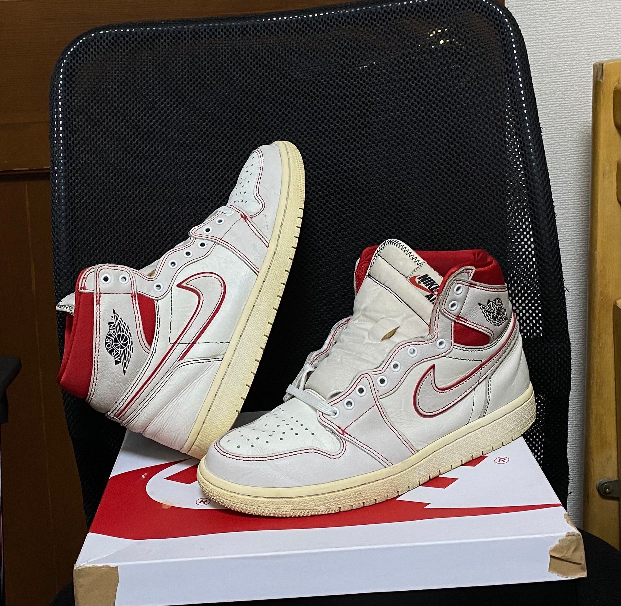 Nike Air Jordan 1 Retro High OG "Sail/University Red"     