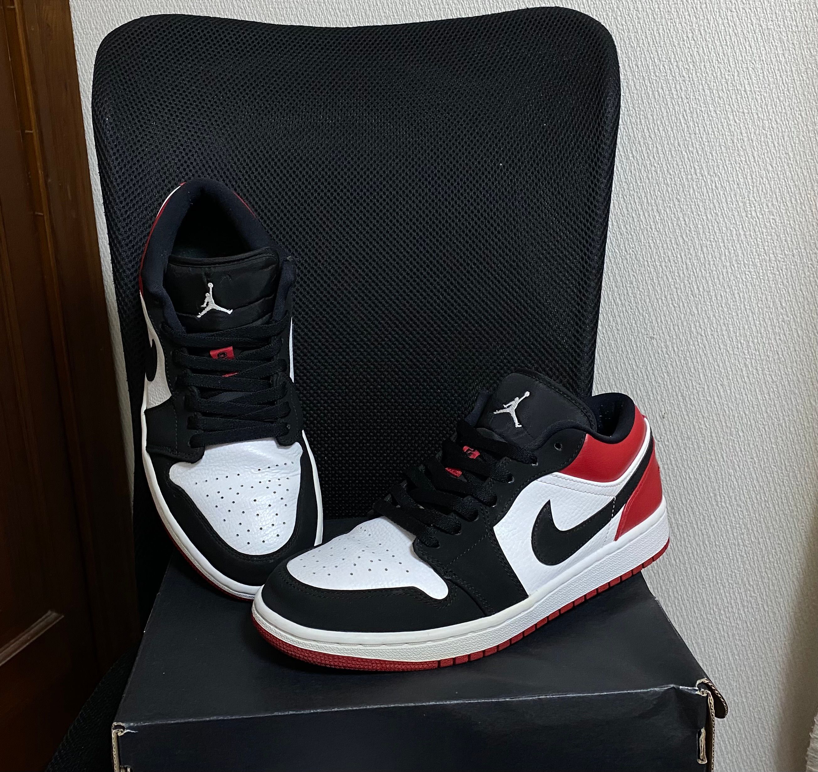 Nike Air Jordan 1 Low "Black Toe"