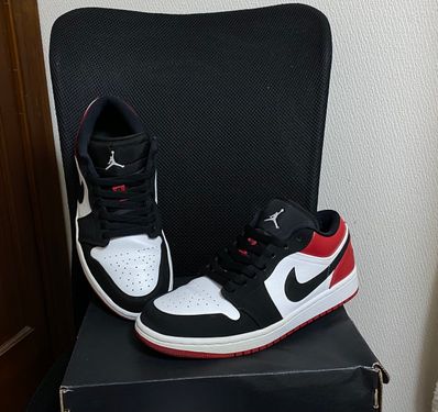 Nike Air Jordan 1 Low "Black Toe"