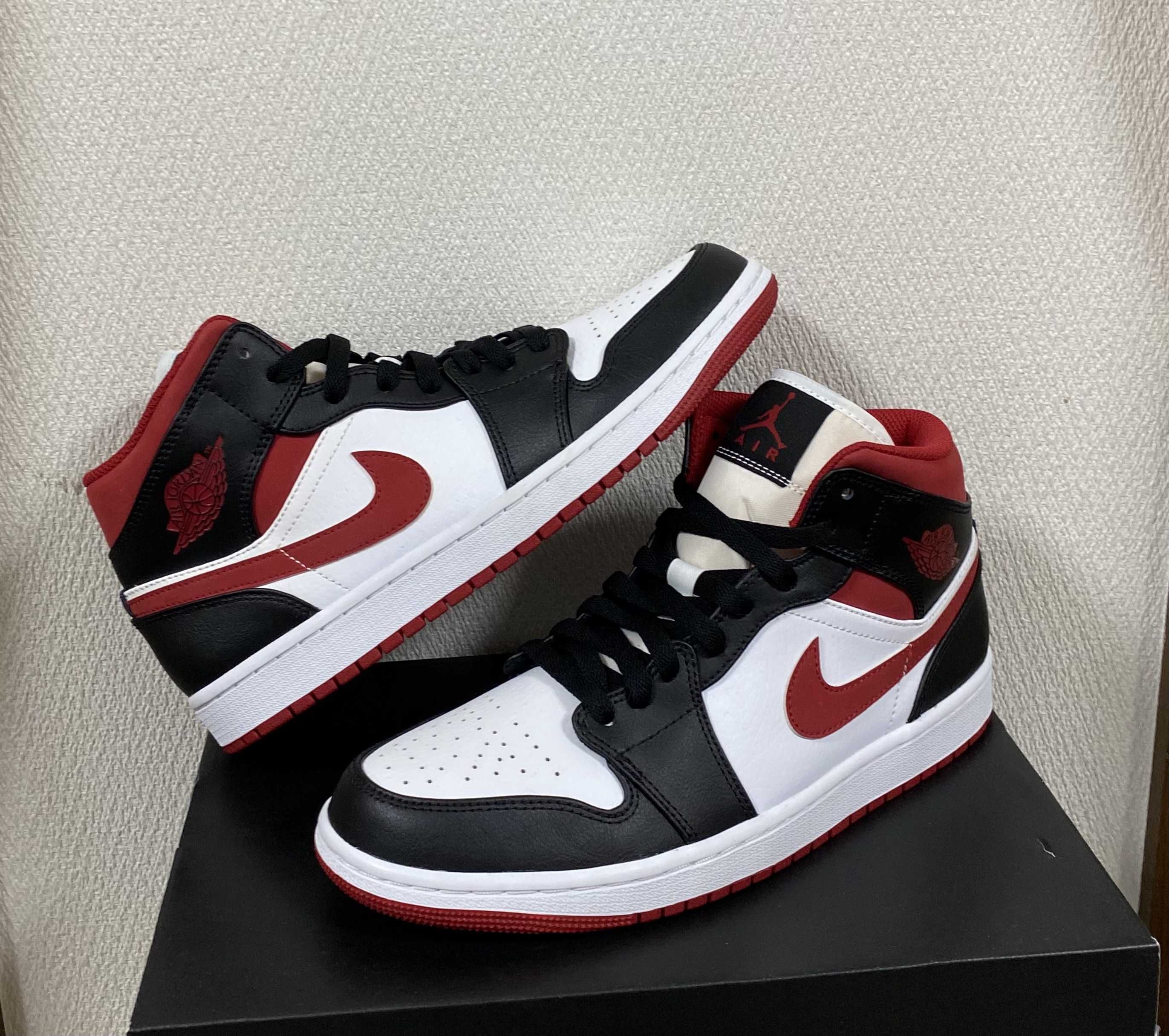 Nike Air Jordan 1 Mid "White/Gym Red Black"