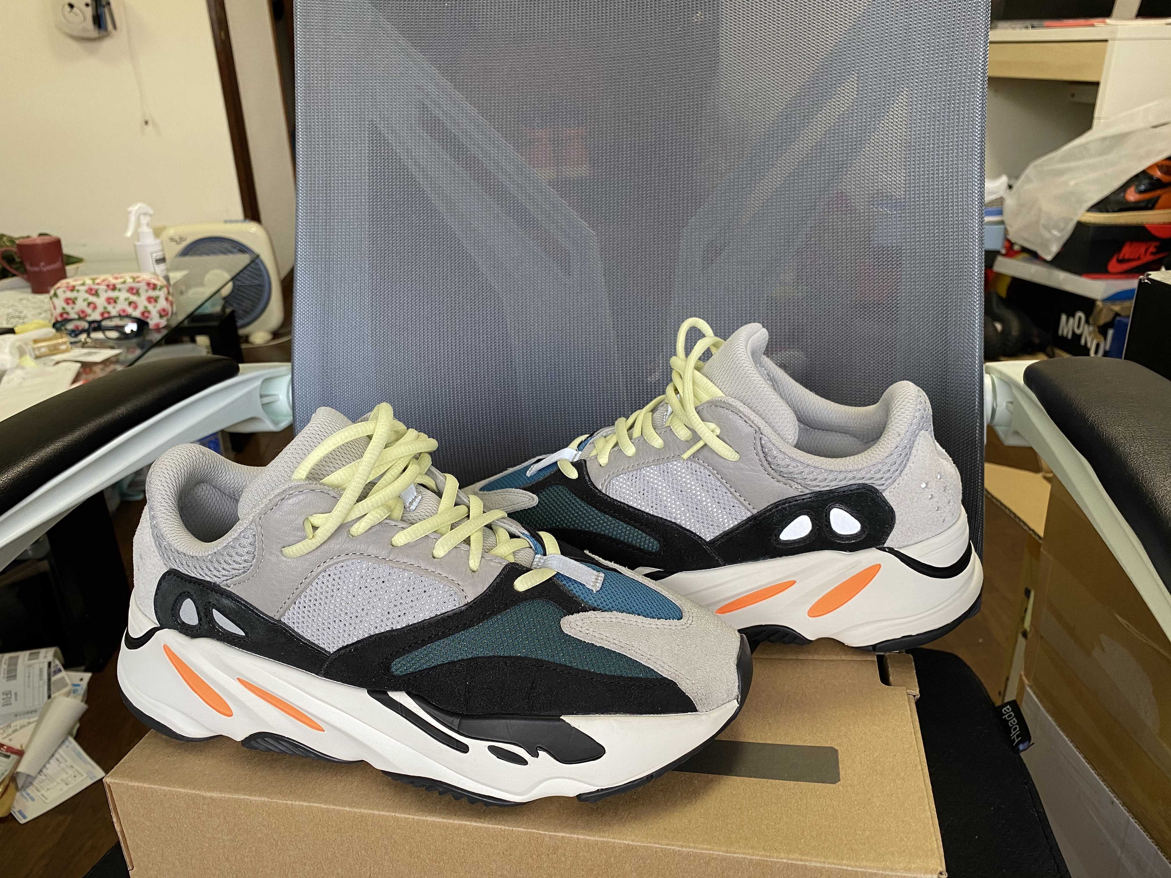 adidas YEEZY Boost 700 "Wave Runner"