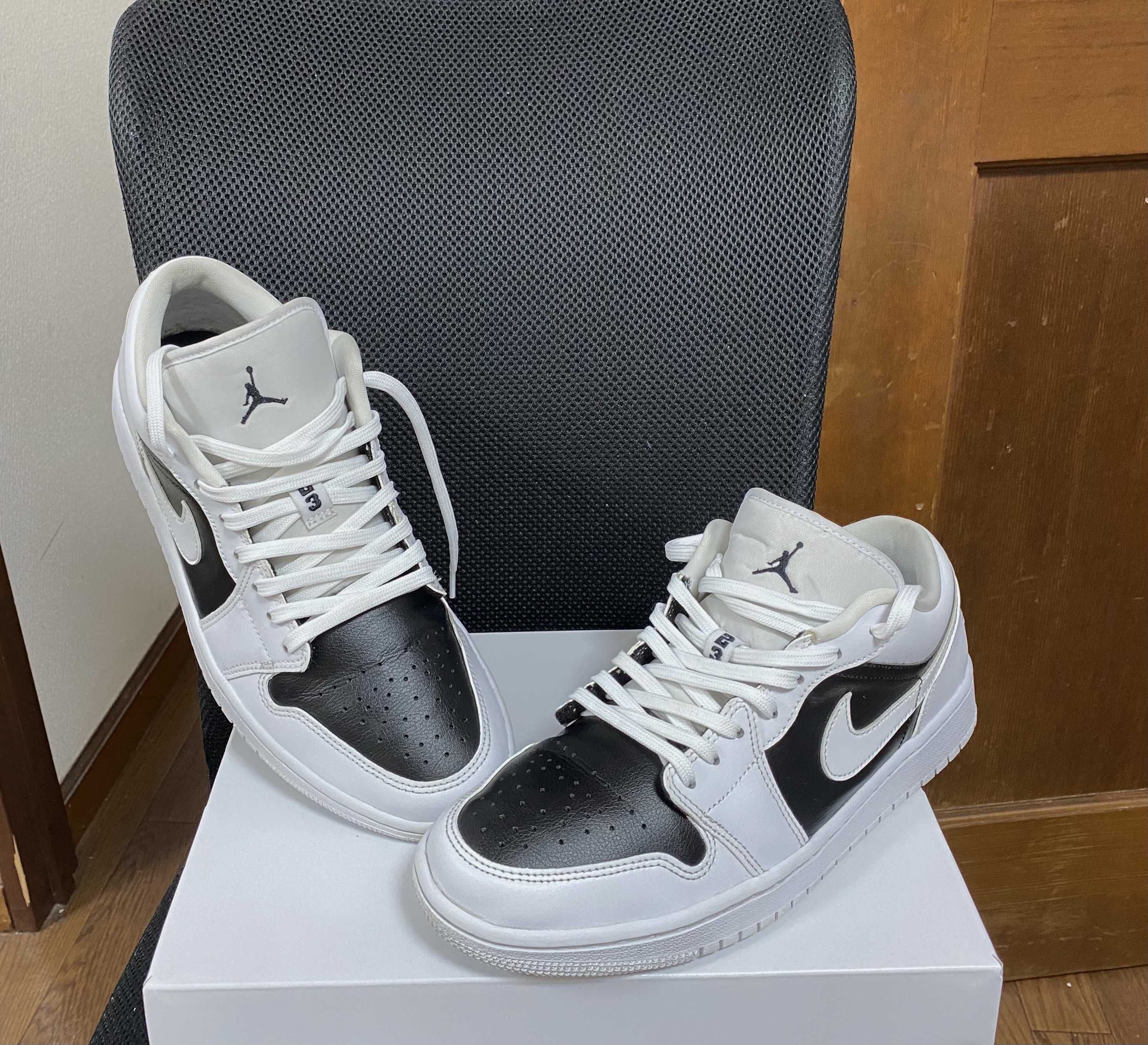 NIKE Women's AIR JORDAN 1 LOW "PANDA"