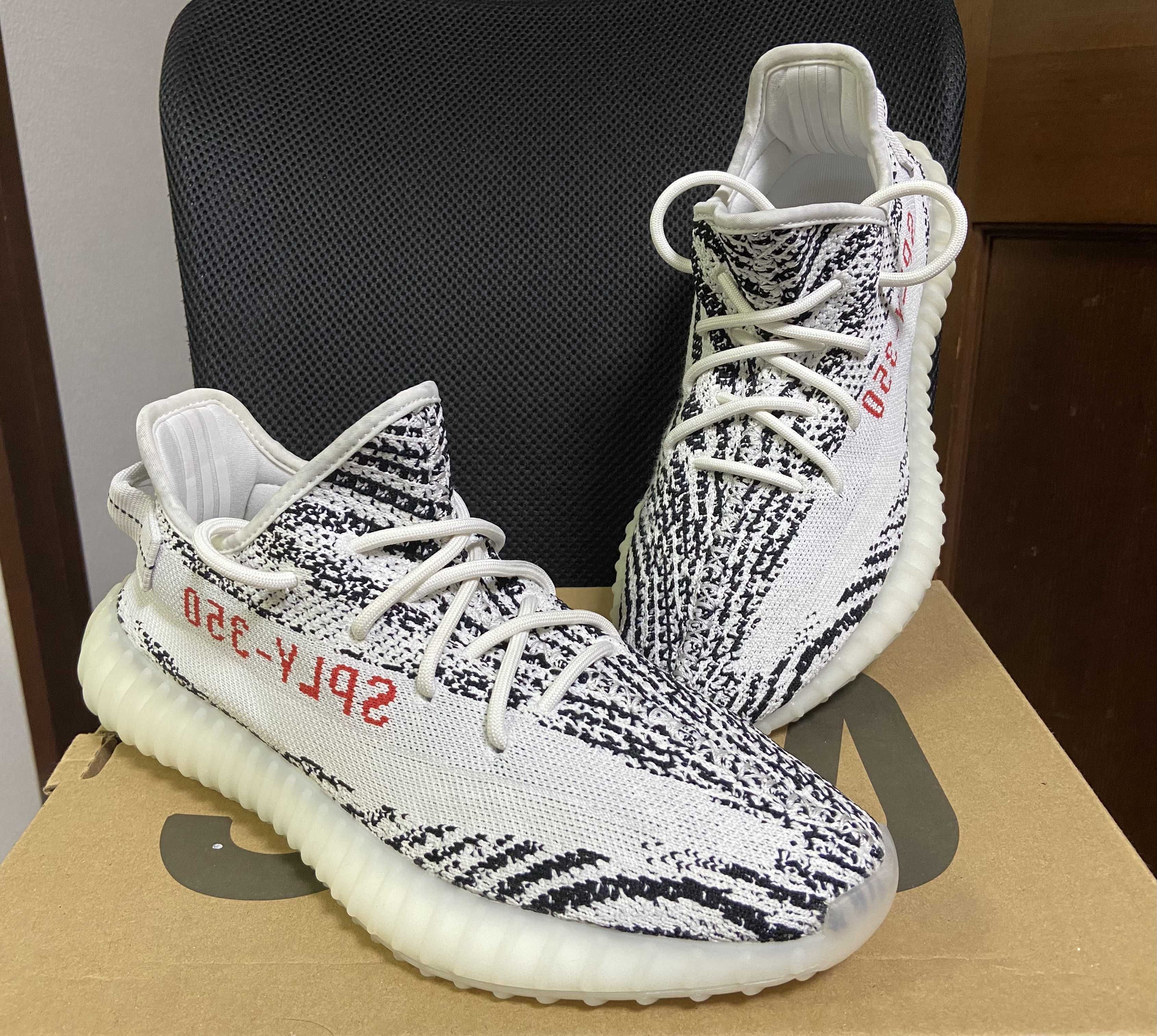 adidas YEEZY Boost 350 V2 "Zebra"