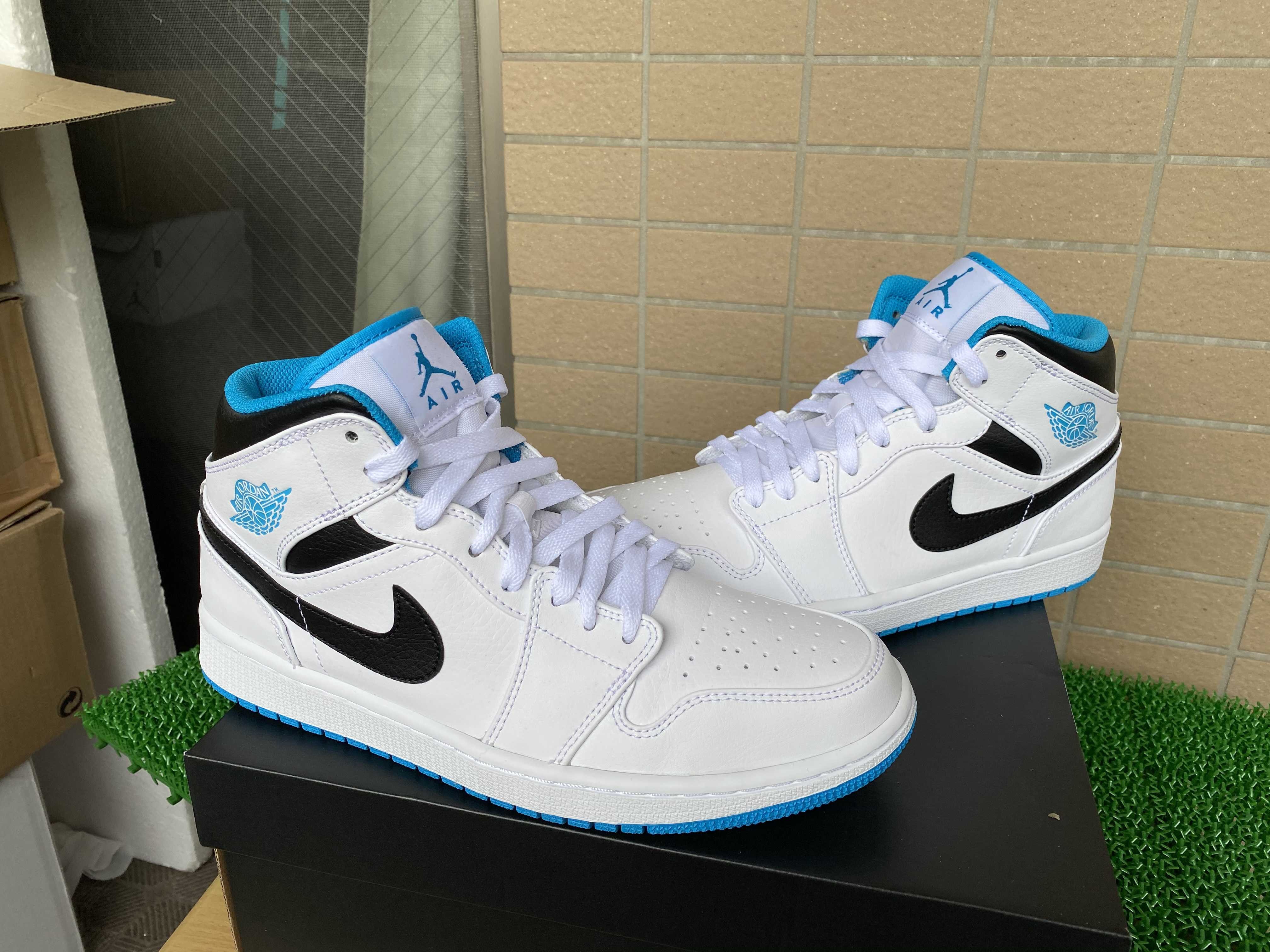 Nike Air Jordan 1 Mid "White/Laser blue"