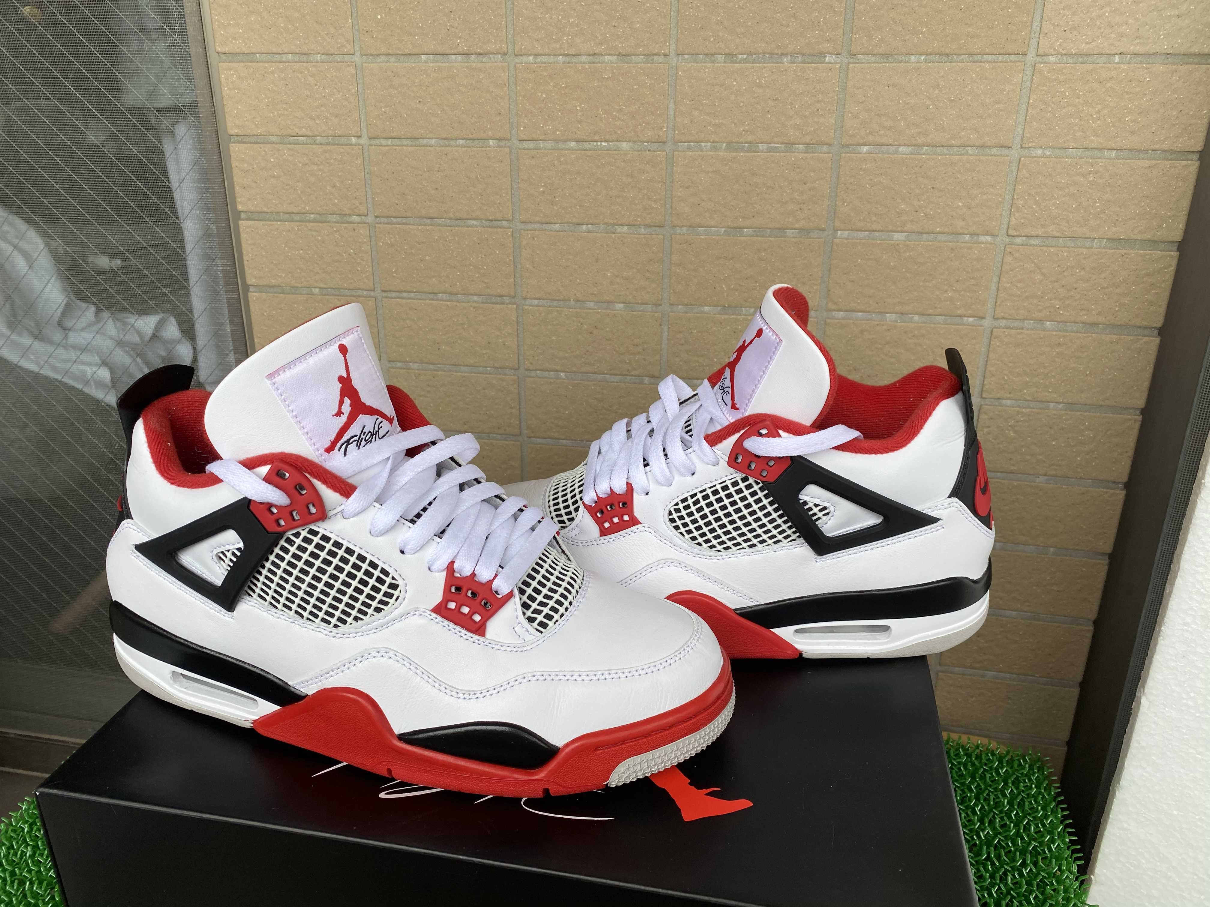 Nike Air Jordan 4 Retro OG "Fire Red" (2020)