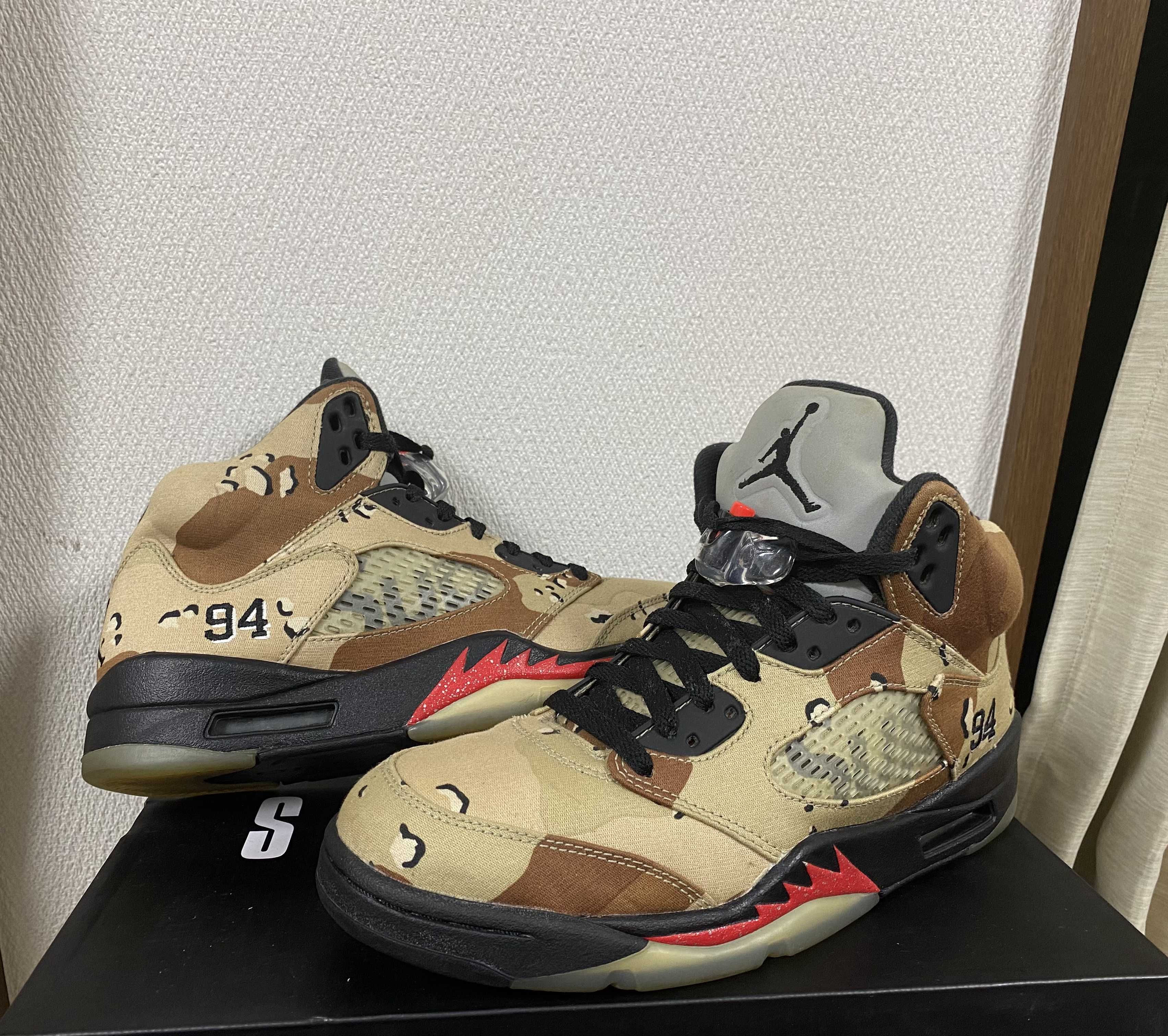 シュプリーム × ナイキ エアジョーダン5 レトロ 