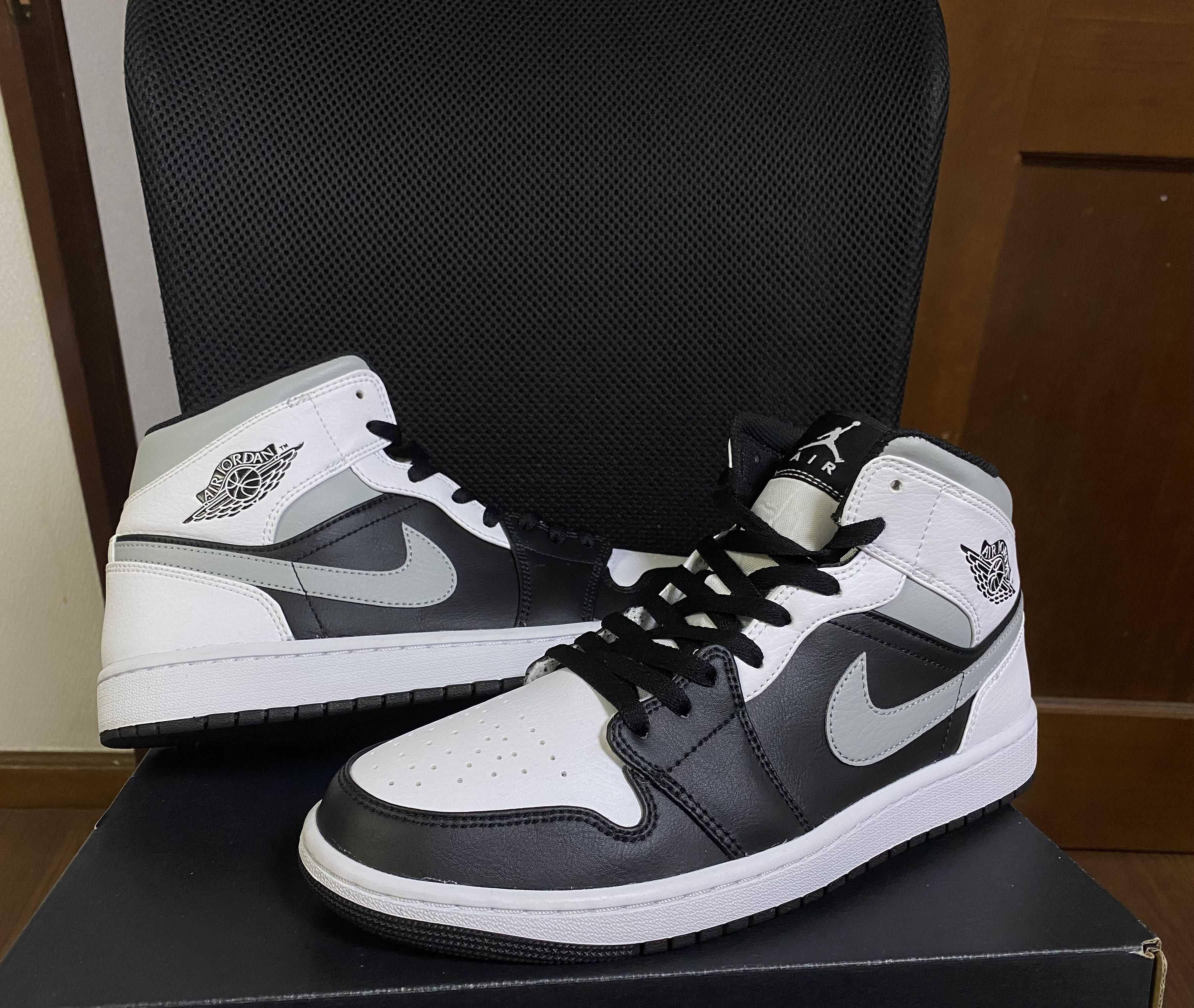 NIKE AIR JORDAN 1 MID "WHITE SHADOW"