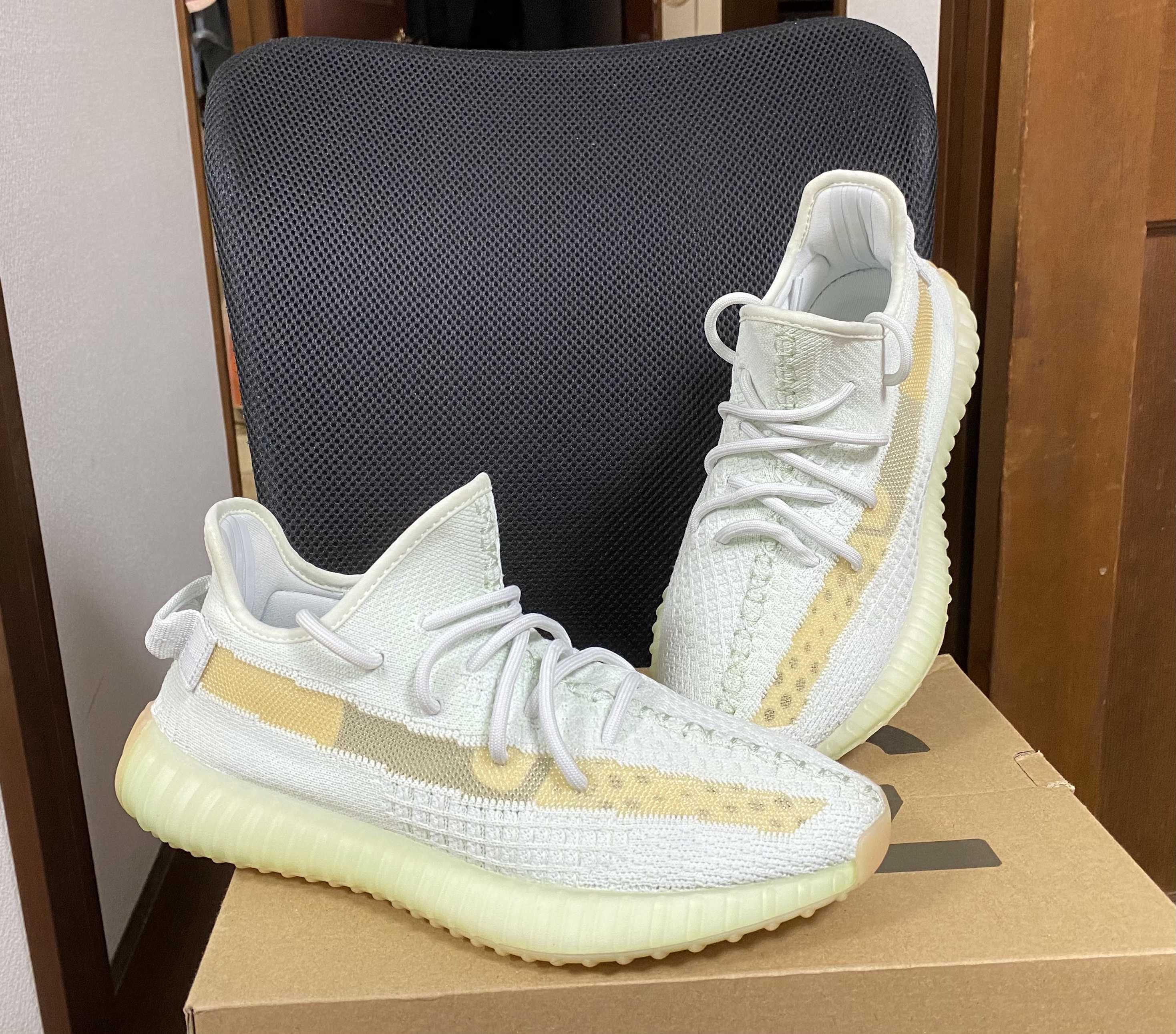adidas Yeezy Boost 350 V2 "Hyperspace"