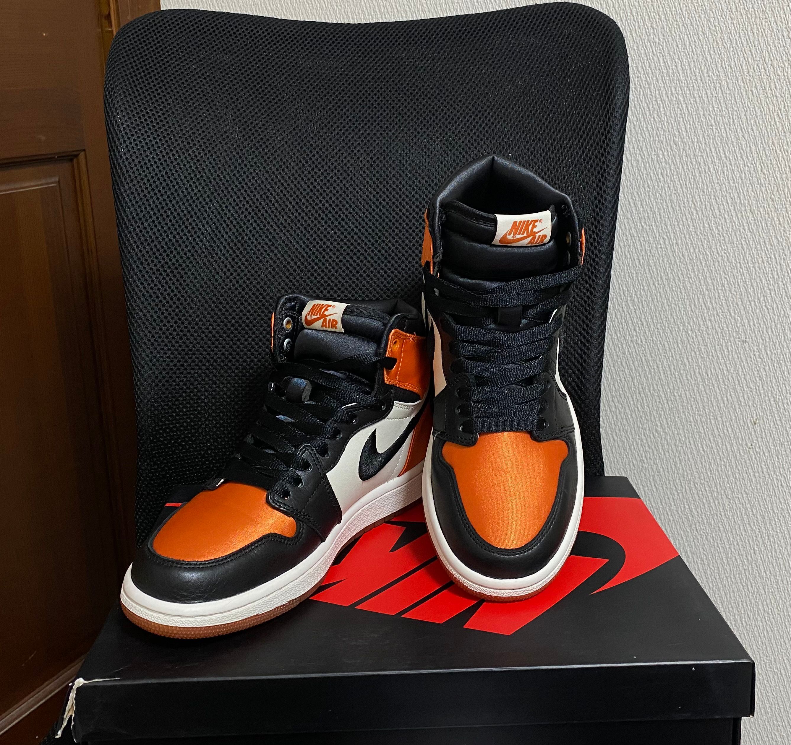 Nike Women's Air Jordan 1 High "Satin Shattered Backboard"