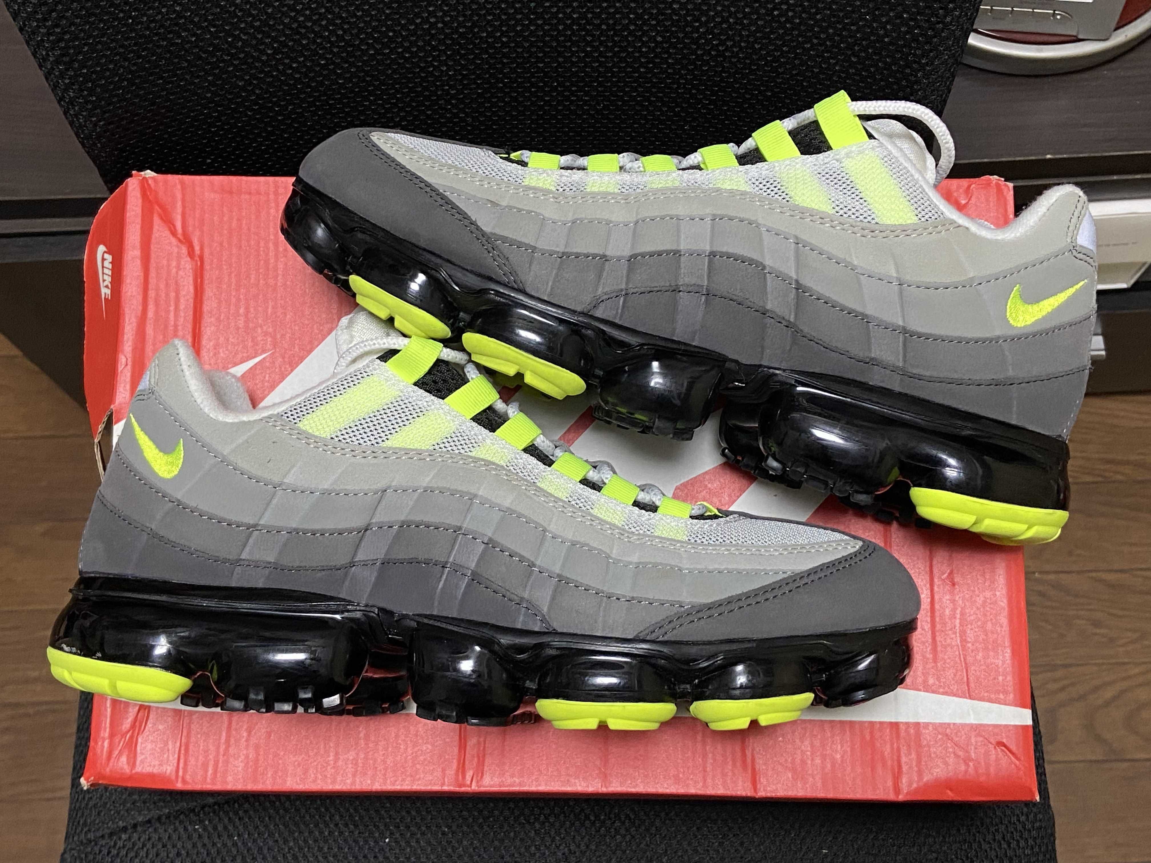 Nike Air Vapormax 95 "Neon"