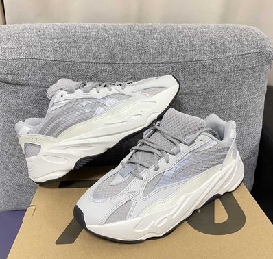 adidas YEEZY Boost 700 V2 "Static"