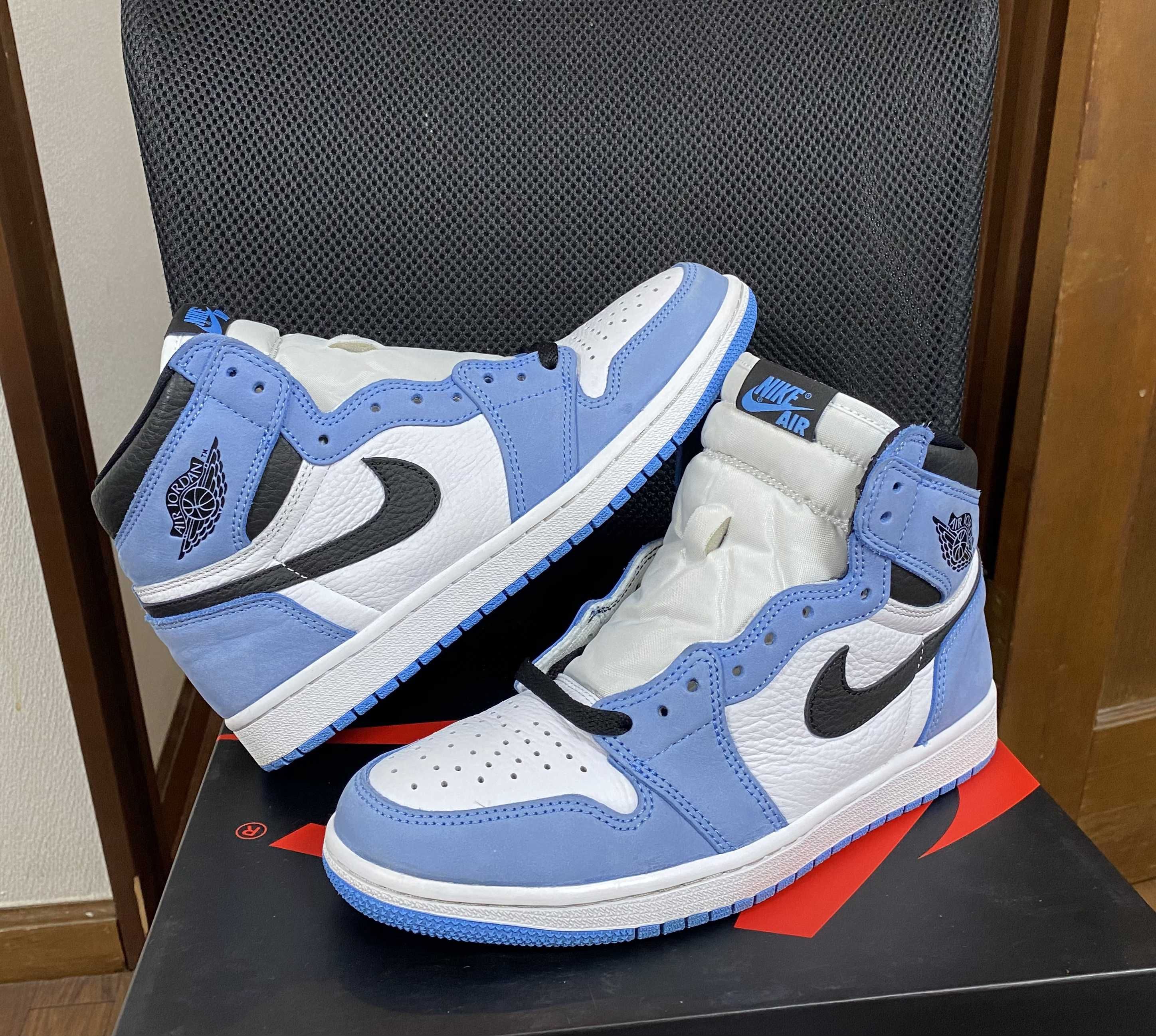 Nike Air Jordan 1 High OG "University Blue"