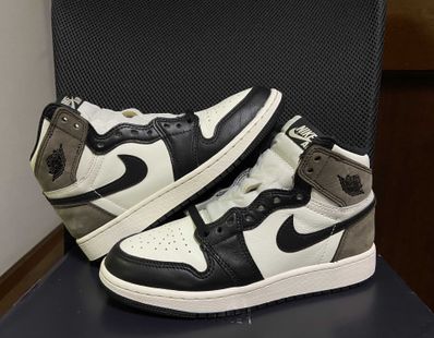 Nike GS Air Jordan 1 High OG "Sail/Dark Mocha/Black"