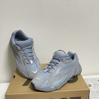 adidas Yeezy Boost 700 V2 "Hospital Blue"