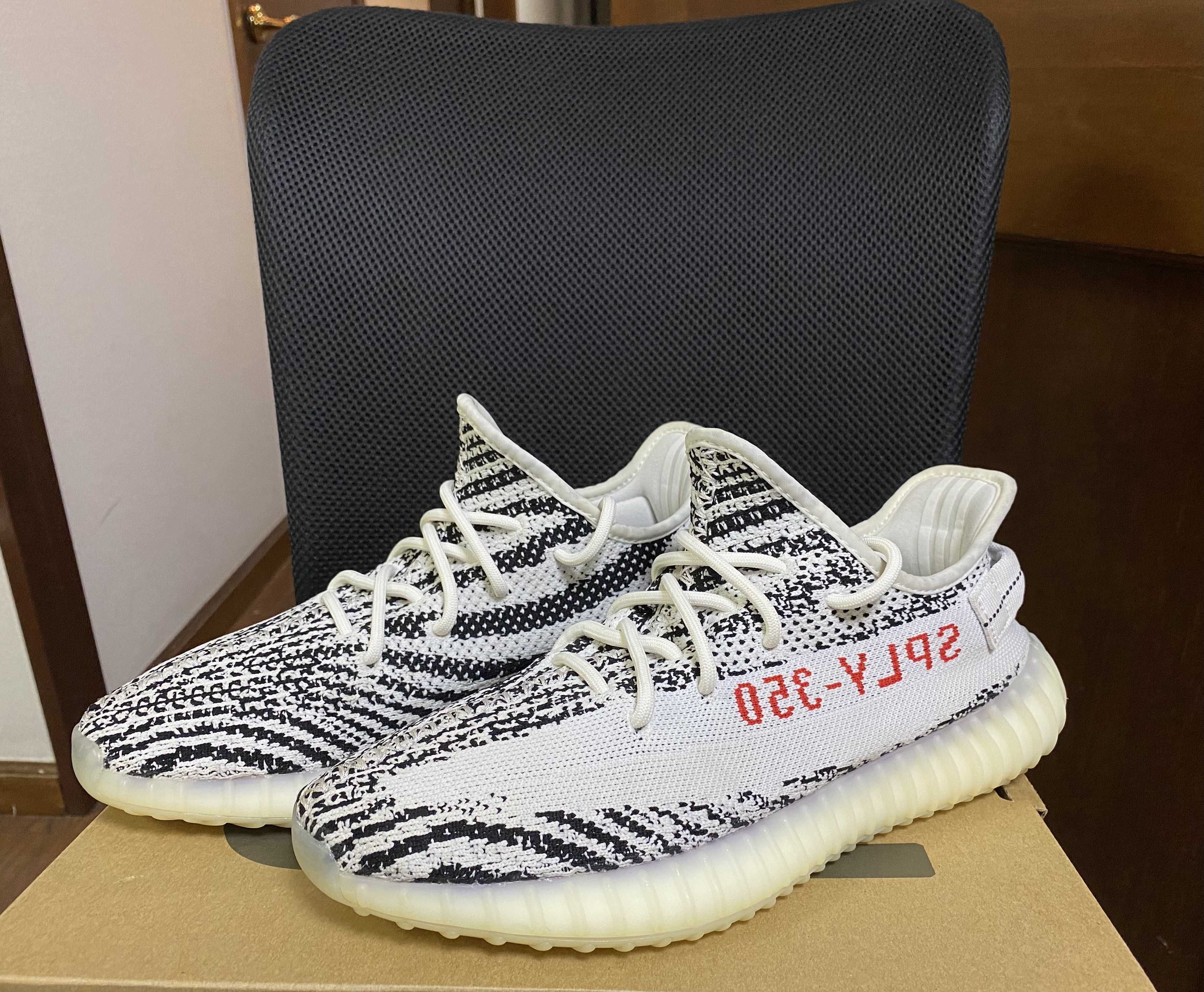 adidas YEEZY Boost 350 V2 "Zebra"
