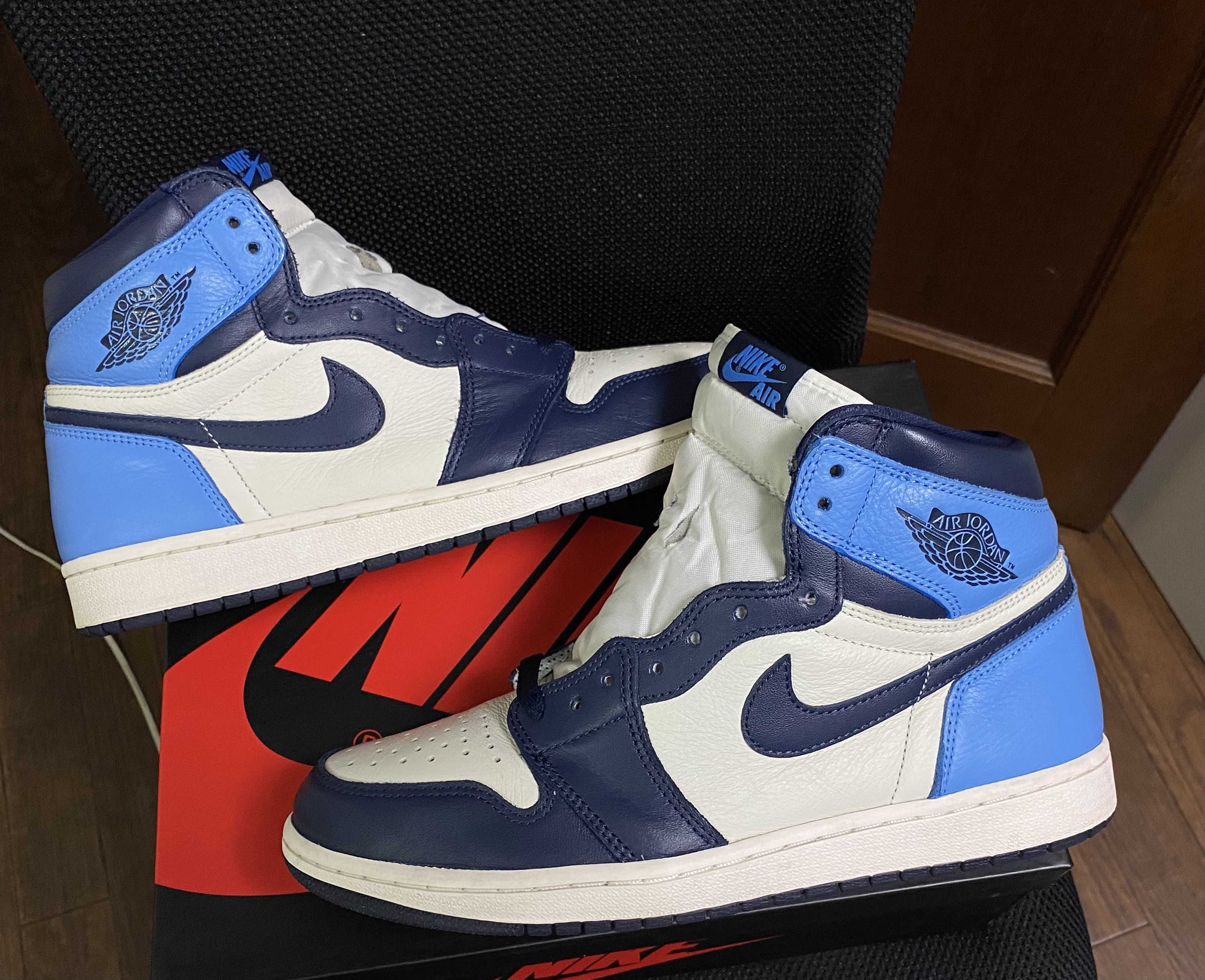 Nike Air Jordan 1 Retro High OG "Obsidian/University Blue"
