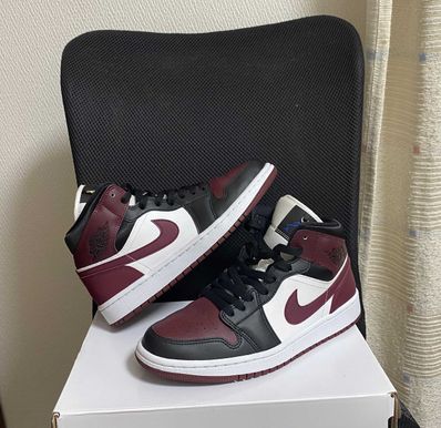 NIKE Women's AIR JORDAN 1 MID "DARK BEETROOT"