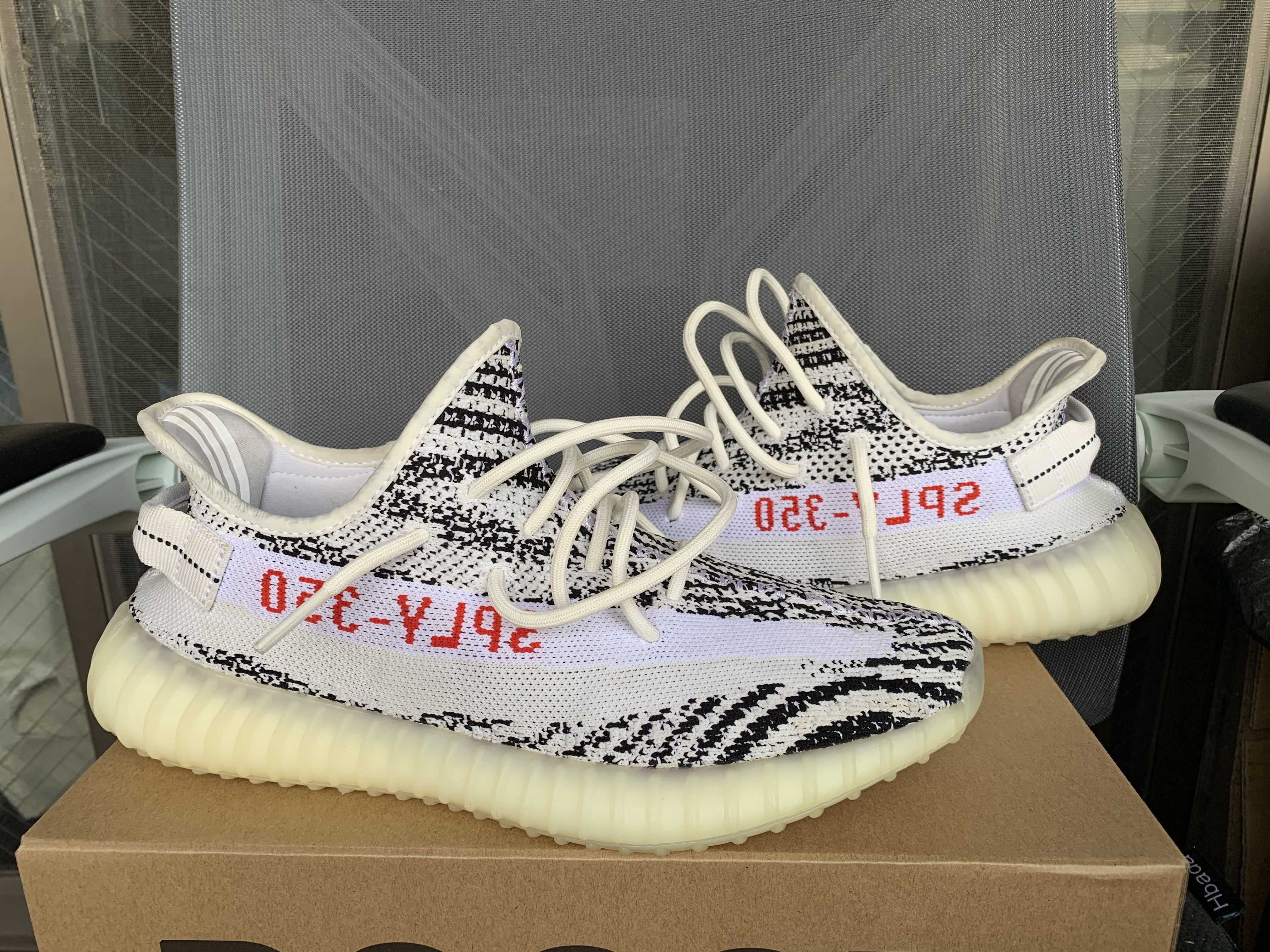 adidas YEEZY Boost 350 V2 "Zebra"