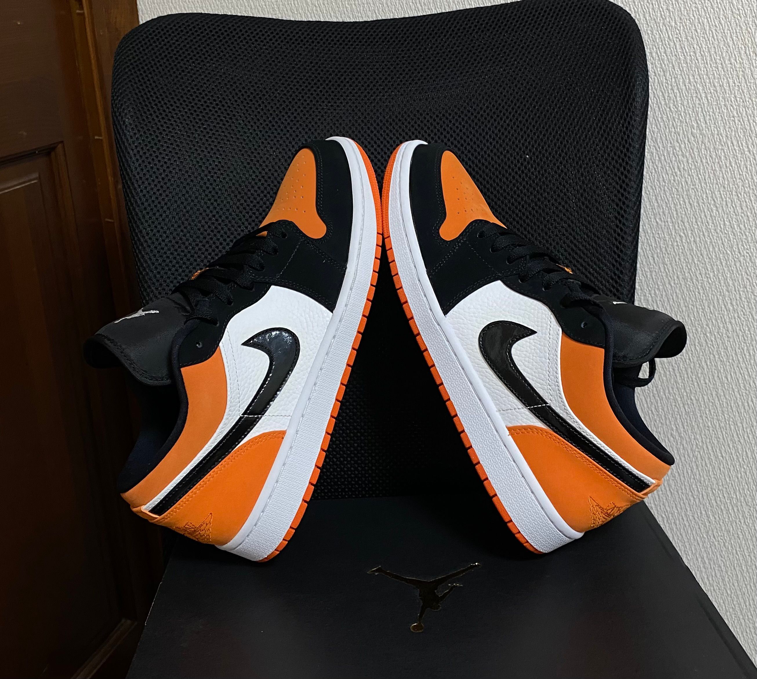 Nike Air Jordan 1 Low "Shattered Backboard"