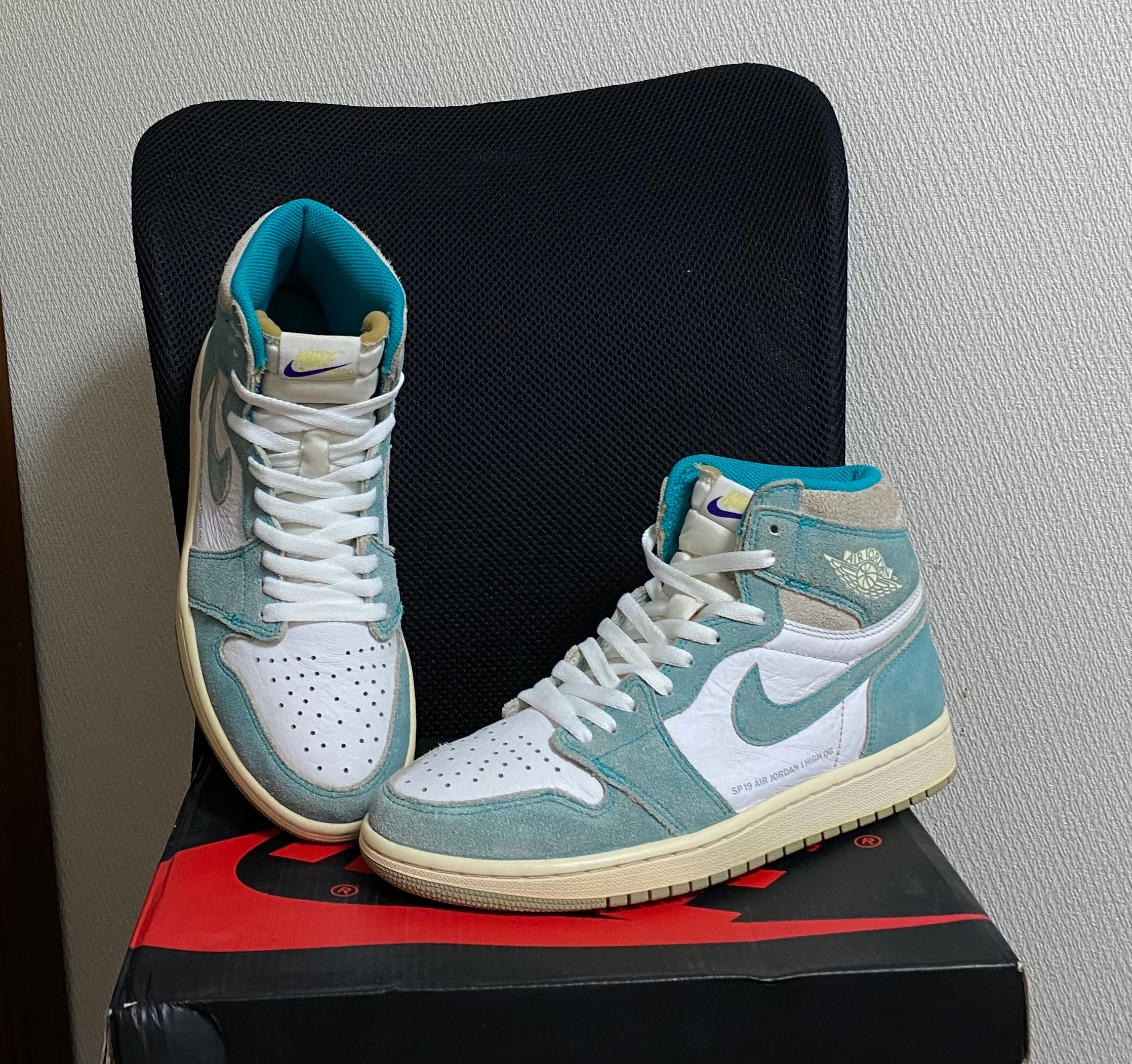 Nike Air Jordan 1 Retro High OG "Turbo Green"