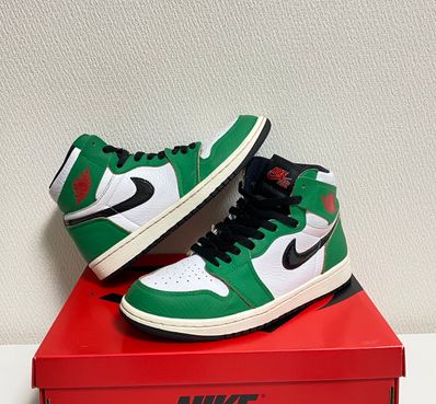 Nike Women's Air Jordan 1 High OG "Lucky Green/White-Sail-Black"
