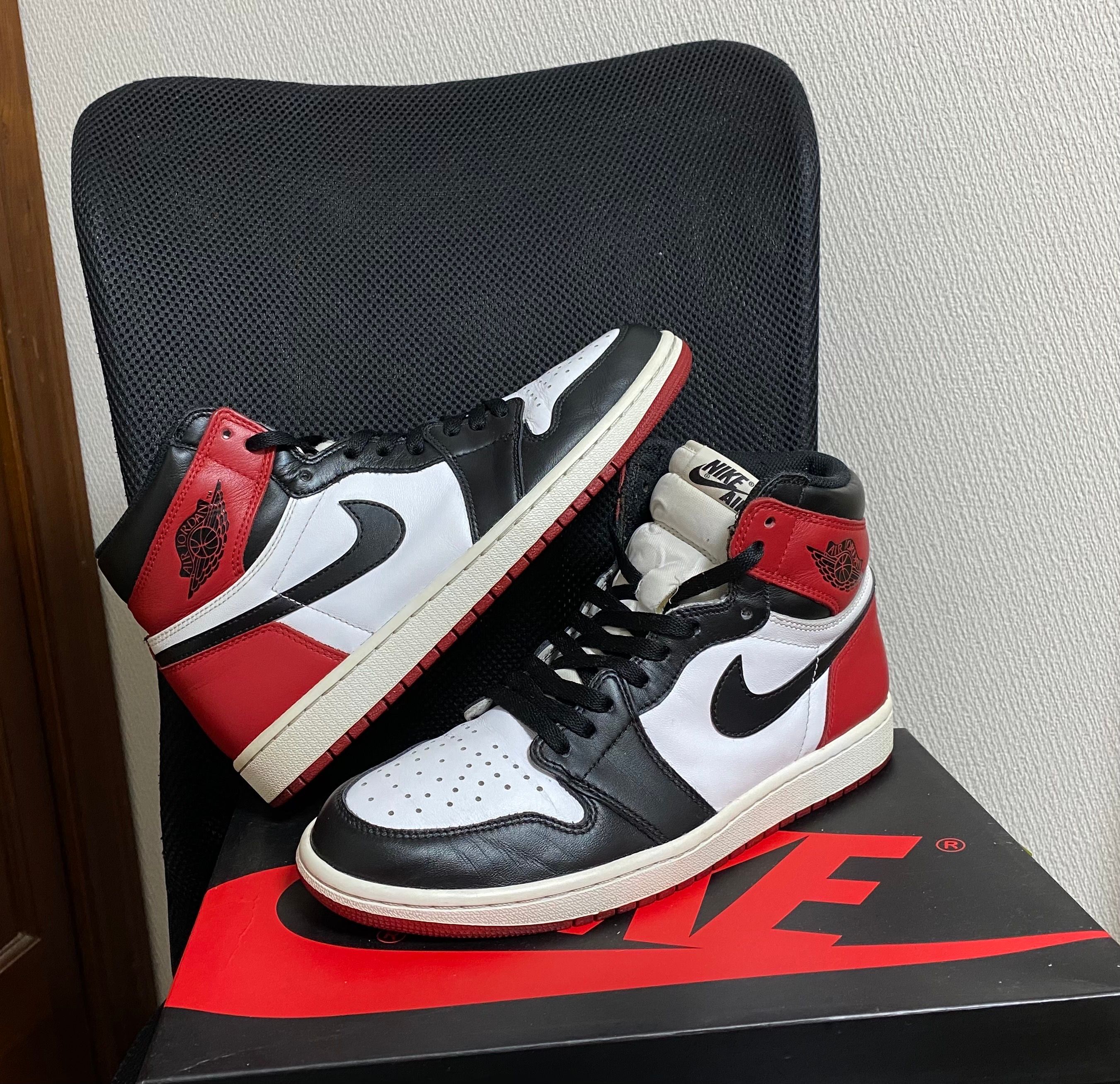 Nike Air Jordan 1 Retro High OG "Black Toe"(2016)
