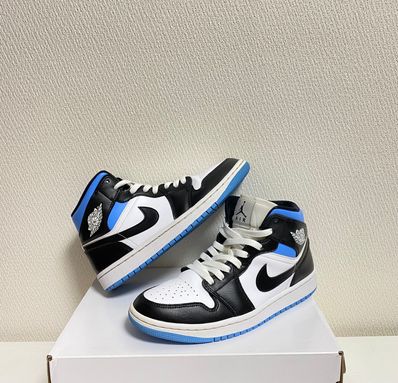 Nike Women's Air Jordan 1 Mid "Black/University Blue"