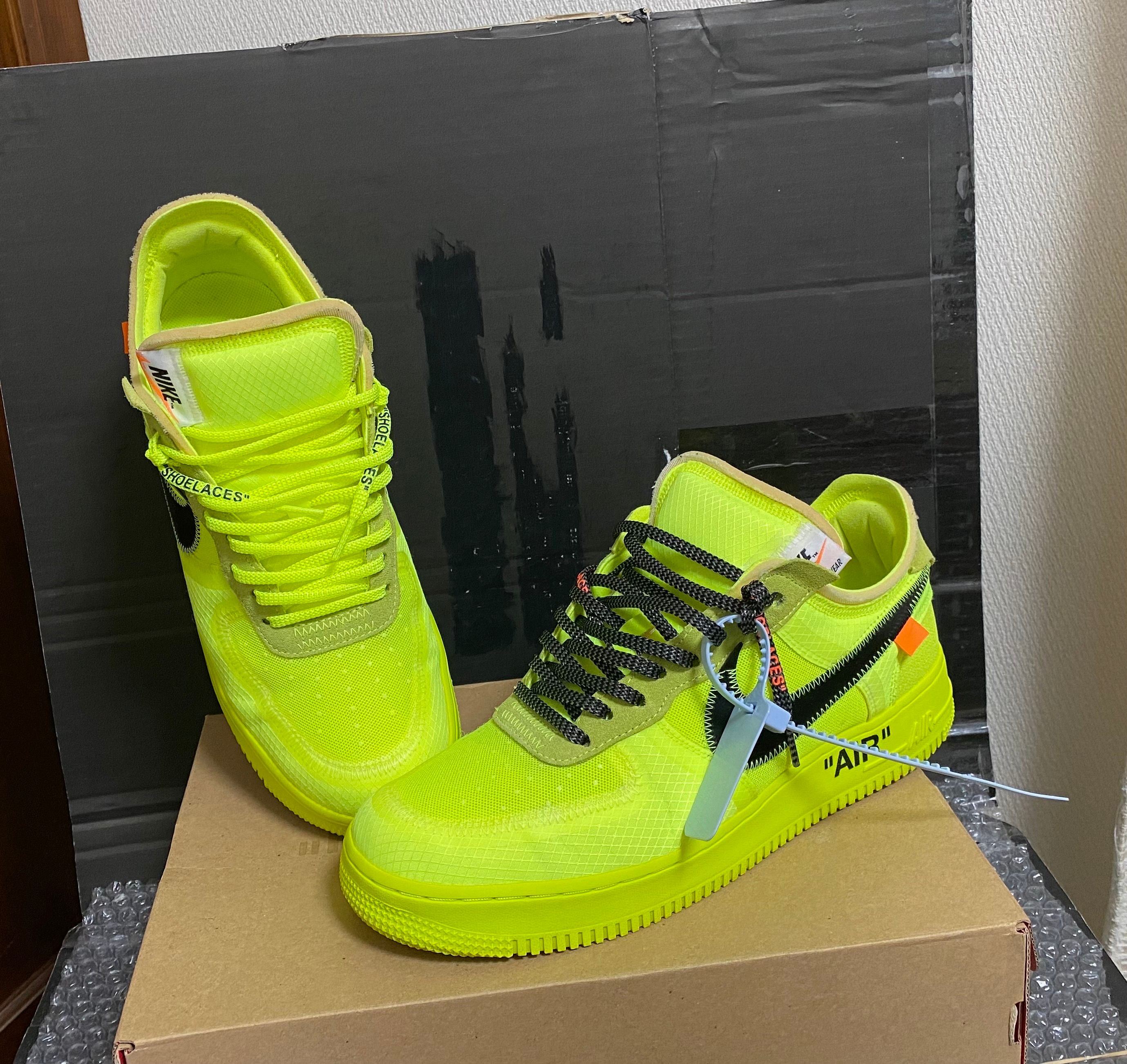 Off-White × Nike Air Force 1 Low "Volt"