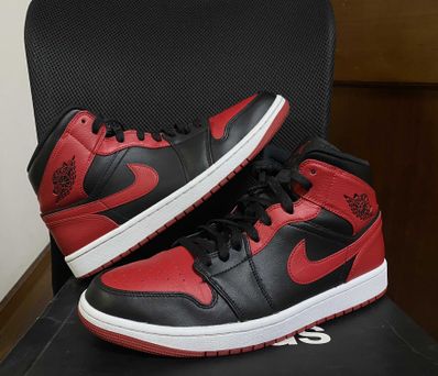 Nike Air Jordan 1 Mid "Bred"