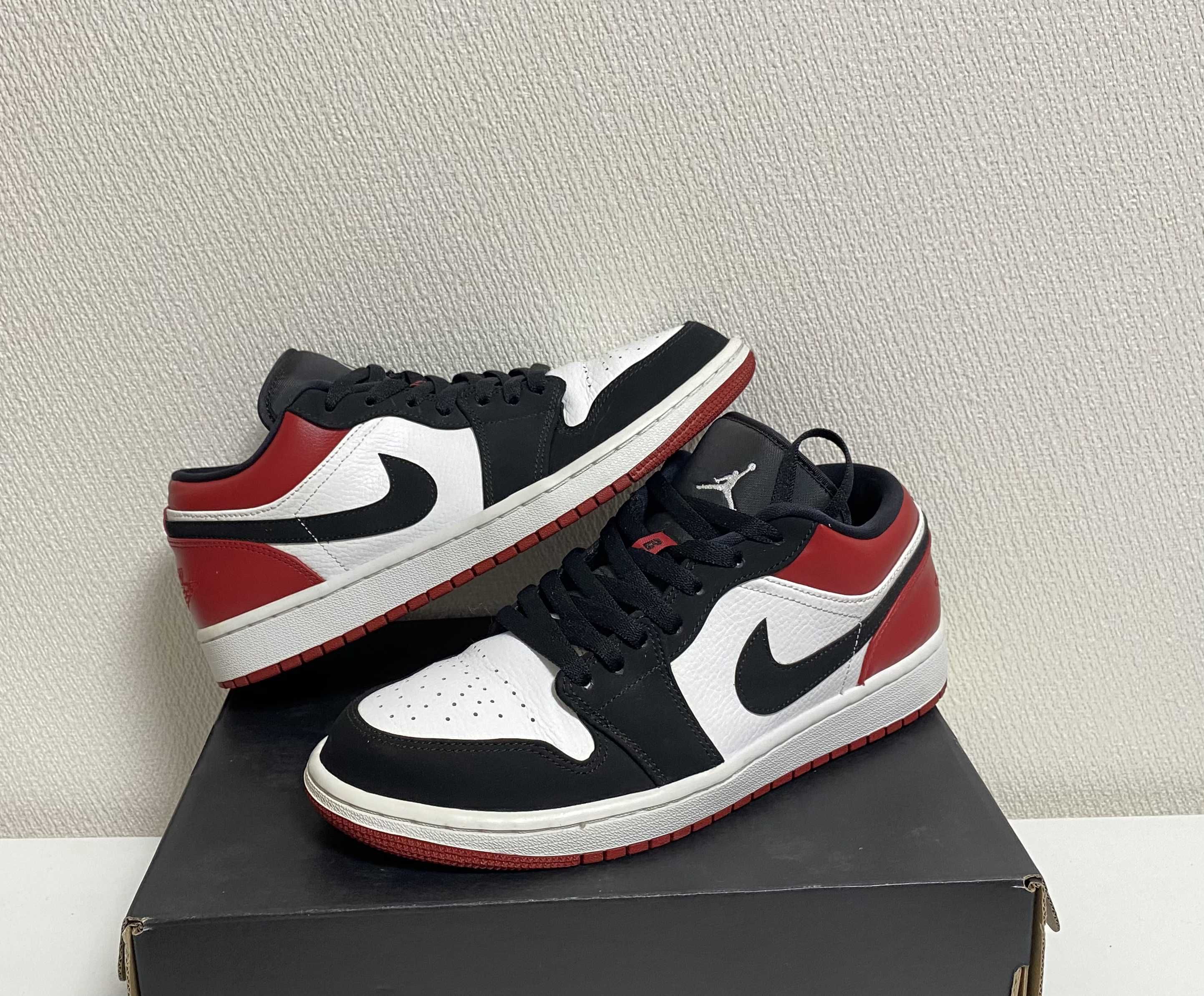 Nike Air Jordan 1 Low "Black Toe"