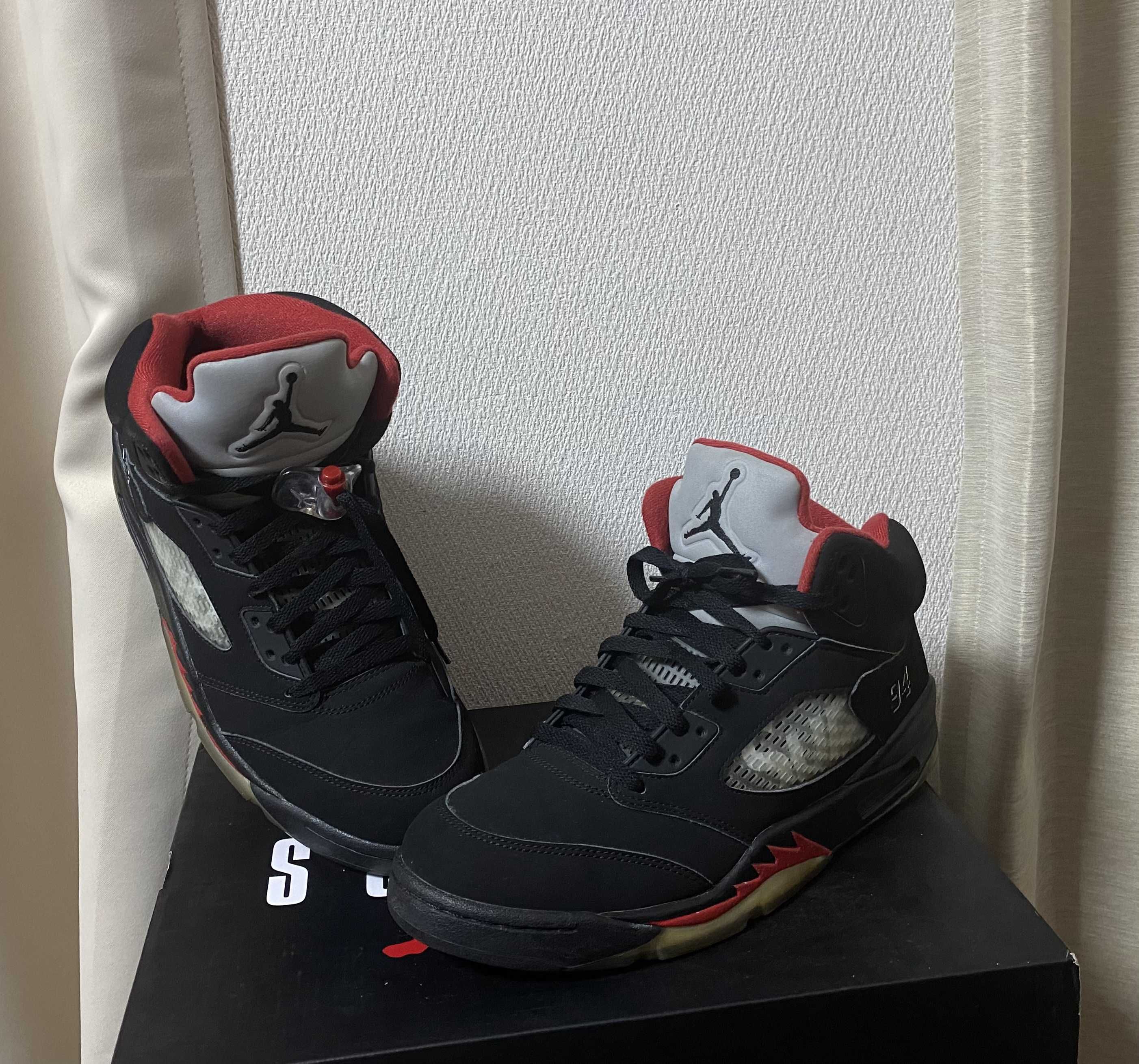 Supreme × Nike Air Jordan 5 Retro "Black"
