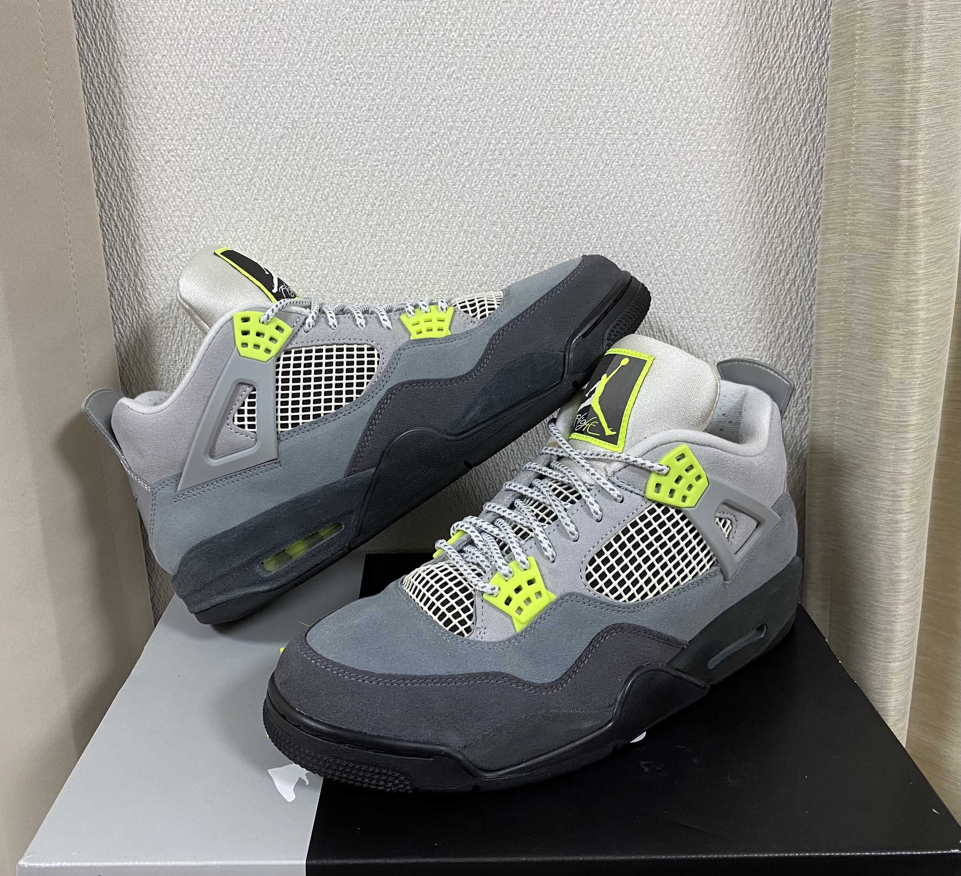 NIKE AIR JORDAN 4 RETRO LE "NEON"