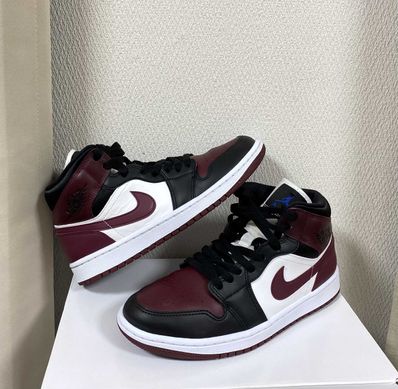NIKE Women's AIR JORDAN 1 MID "DARK BEETROOT"