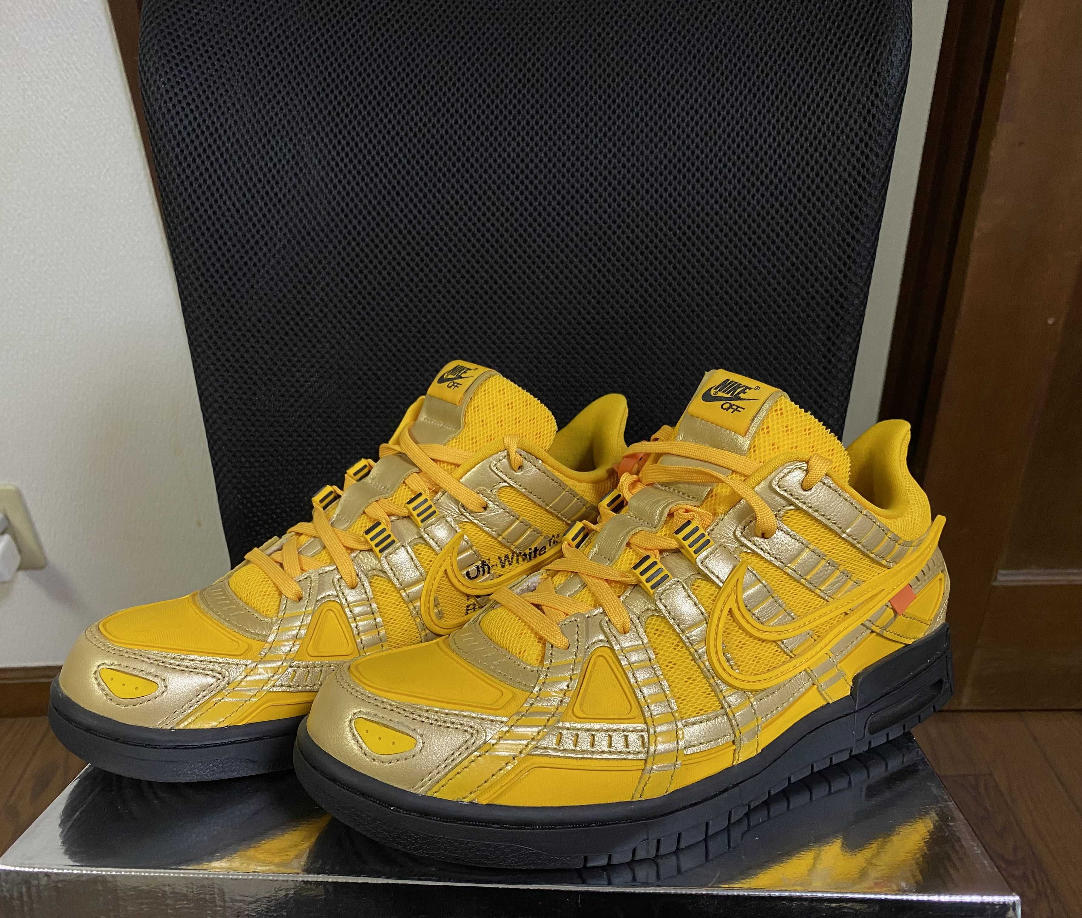 Off-White × Nike Air Rubber Dunk "University Gold"