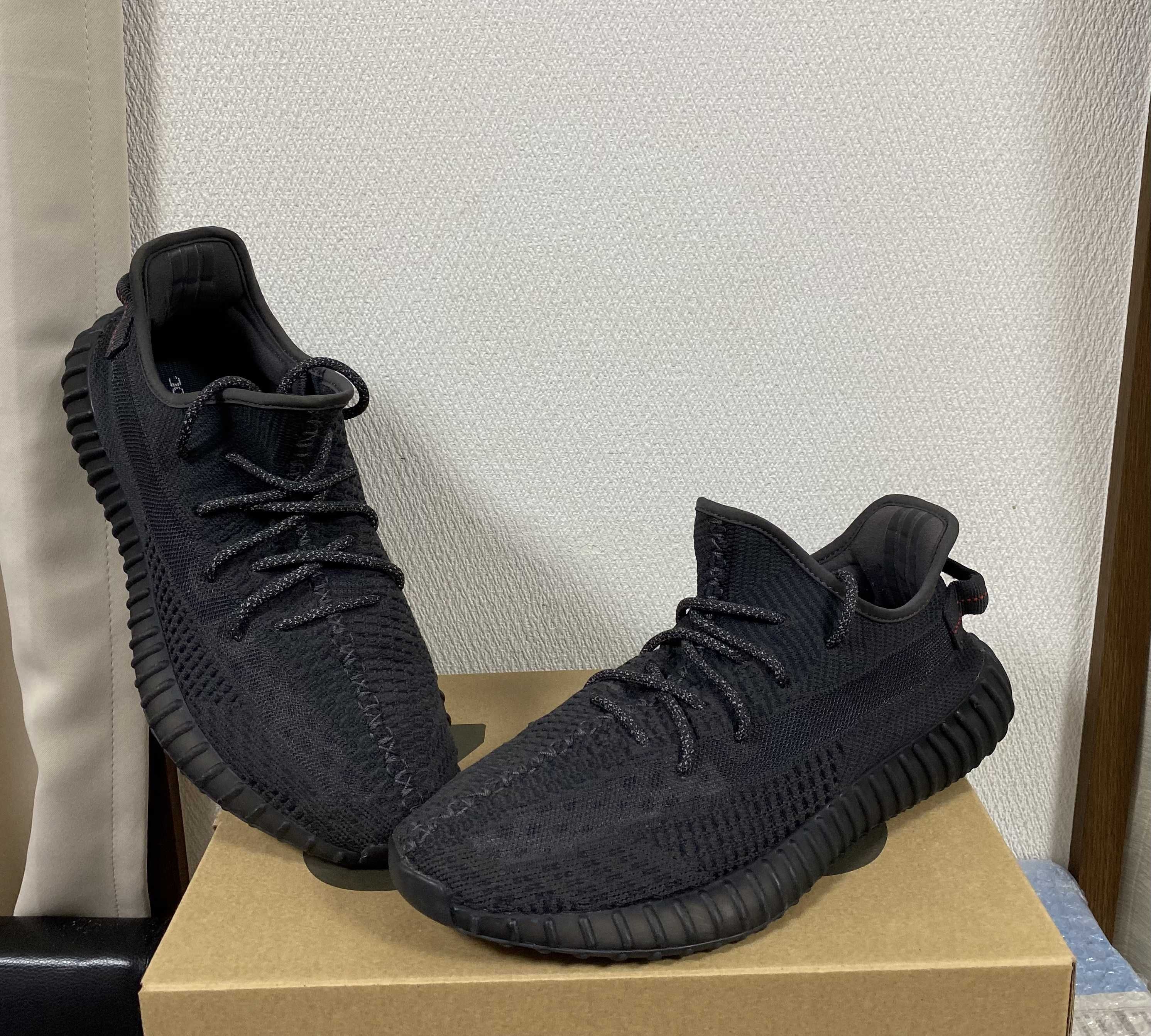adidas YEEZY Boost 350 V2 "Black"