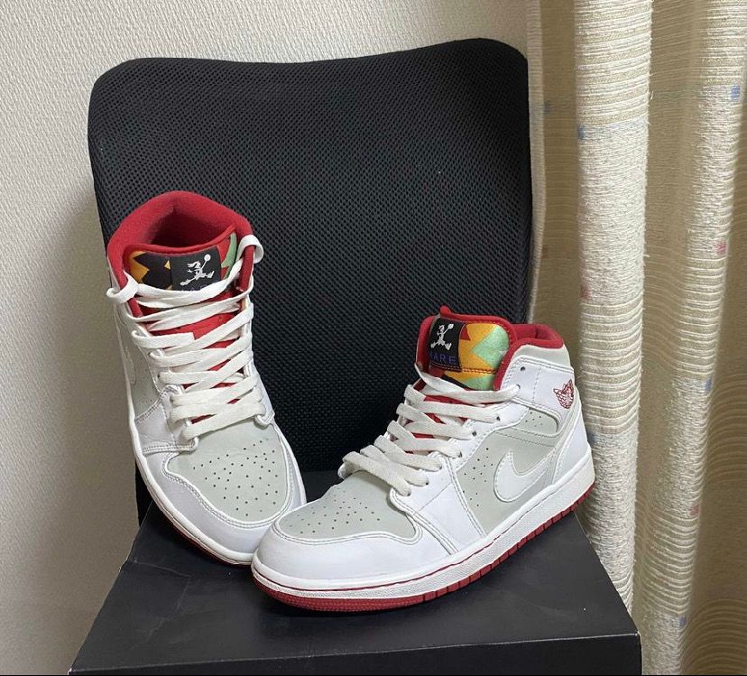Nike Air Jordan 1 Mid WB "White/Gray/Red" (2015)