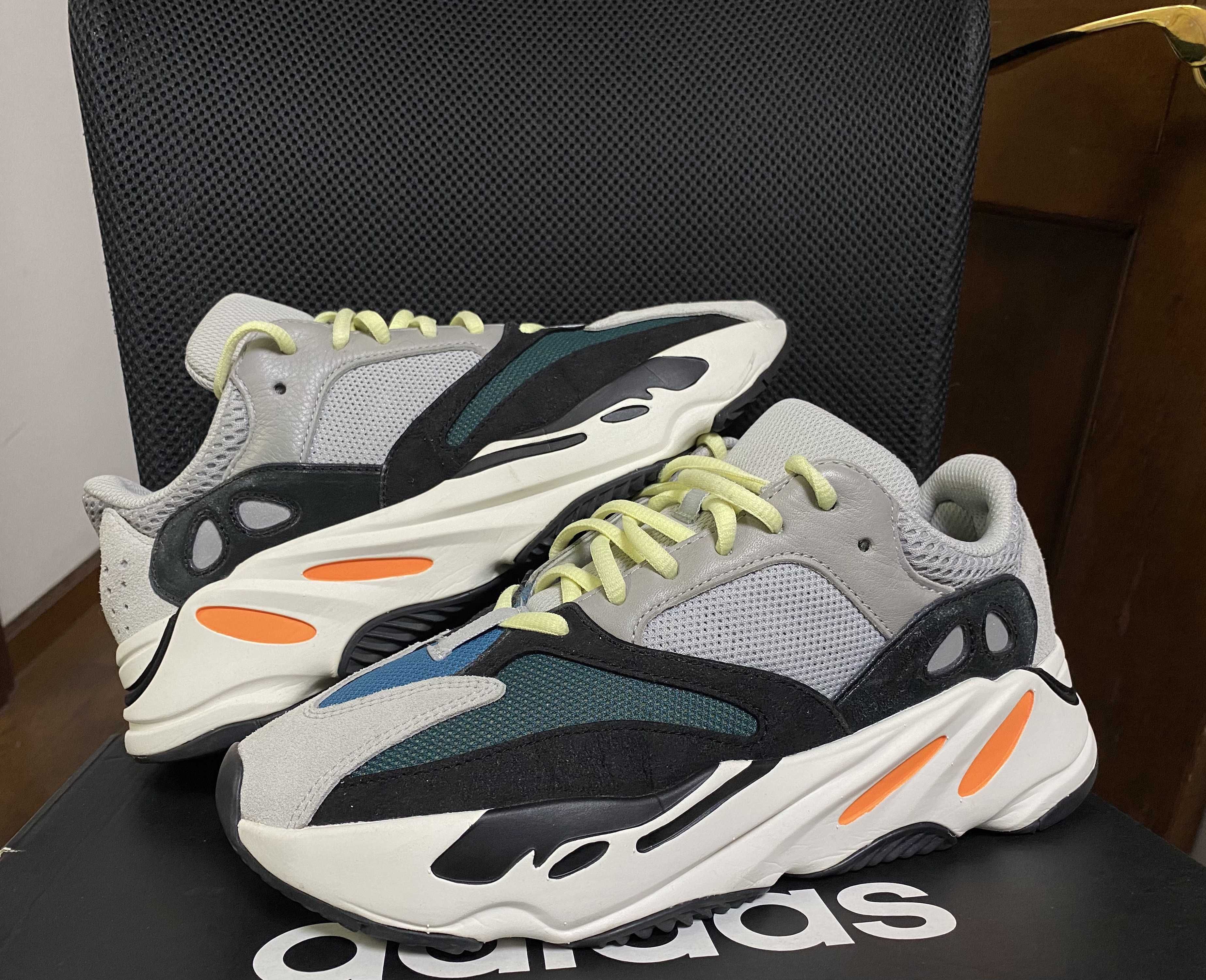 adidas YEEZY Boost 700 "Wave Runner"
