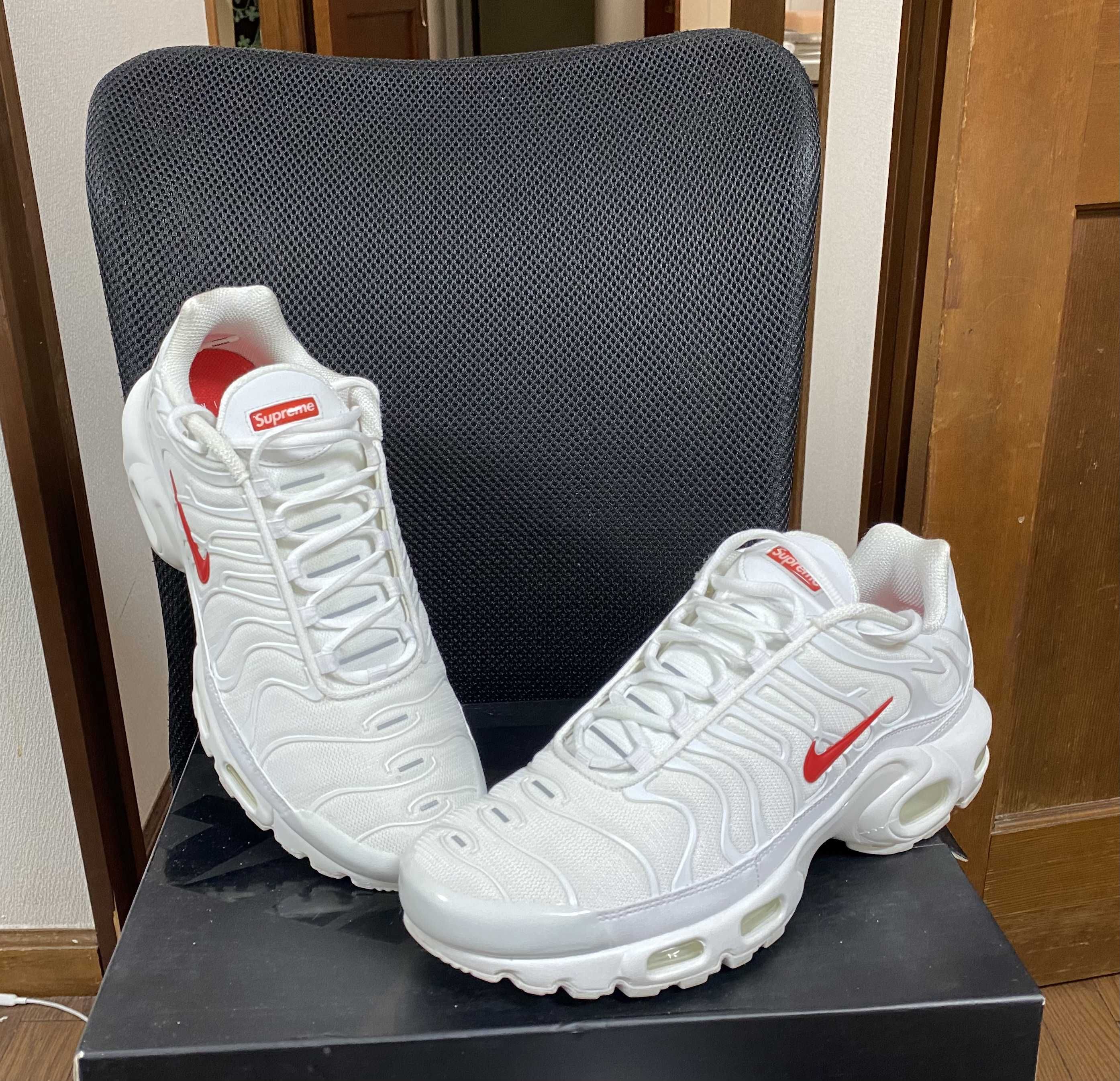 Supreme x Nike Air Max Plus TN "White/Speed Red"