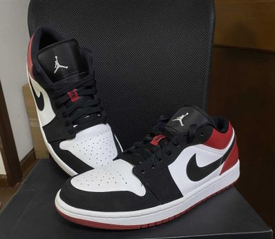 Nike Air Jordan 1 Low "Black Toe"