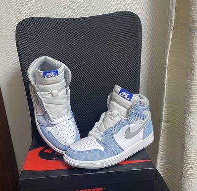 Nike Air Jordan 1 High OG "Hyper Royal"
