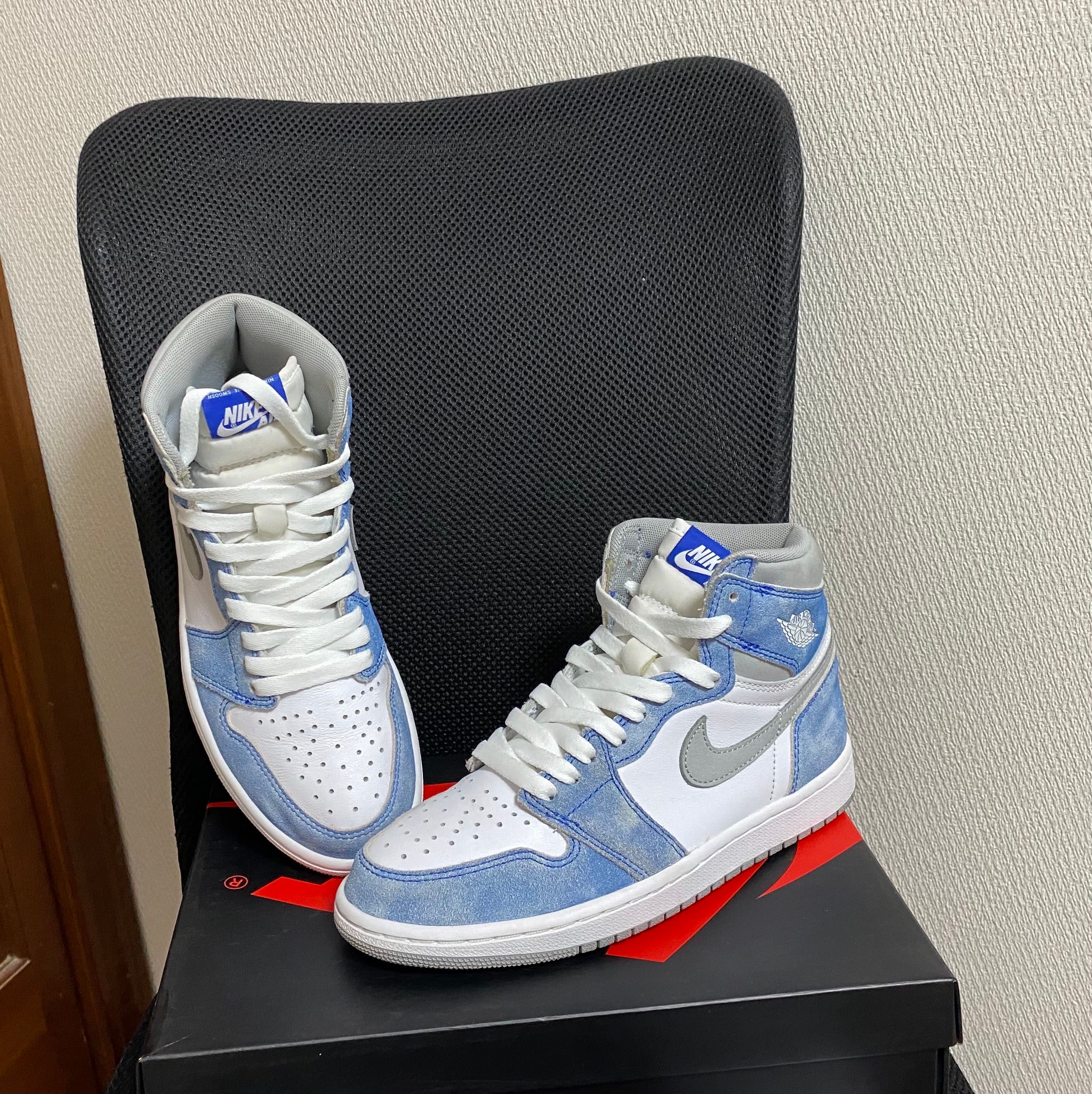Nike Air Jordan 1 High OG "Hyper Royal"