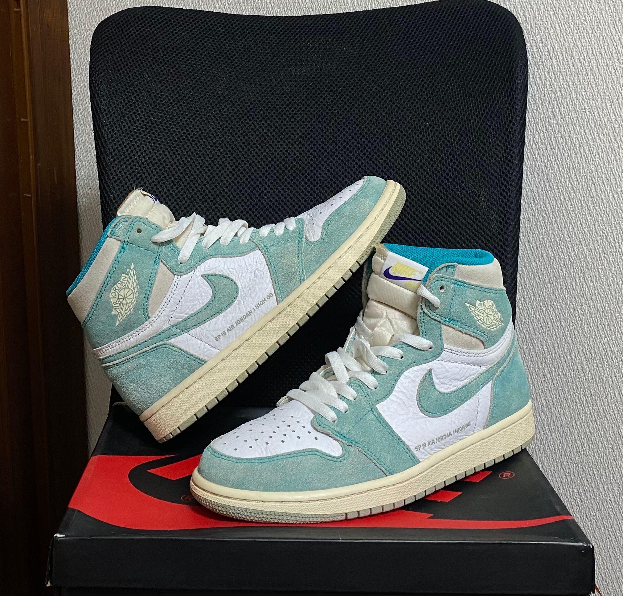 Nike Air Jordan 1 Retro High OG "Turbo Green"